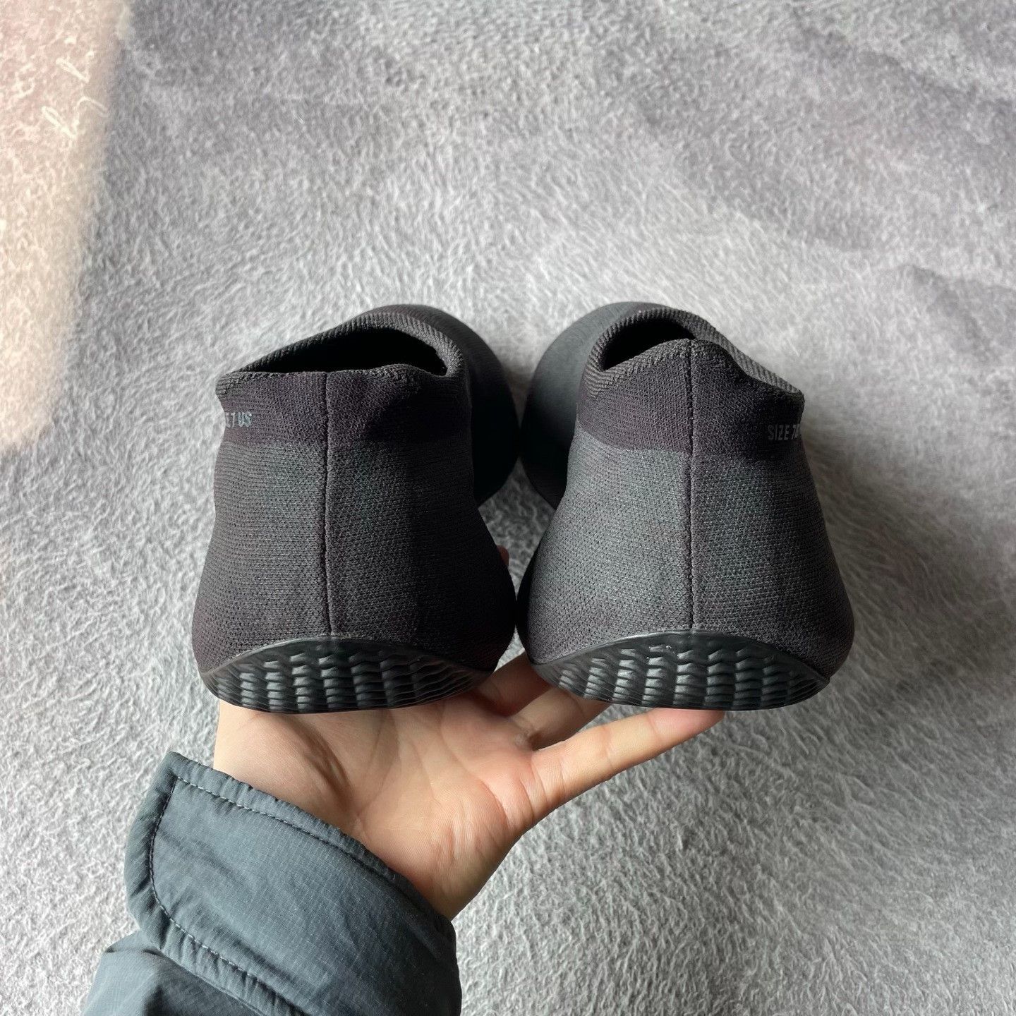 Yeezy Yeezy Running Black Lowtop Sneakers 40 Men Size US 7.5 / EU 40-41 - 3 Thumbnail