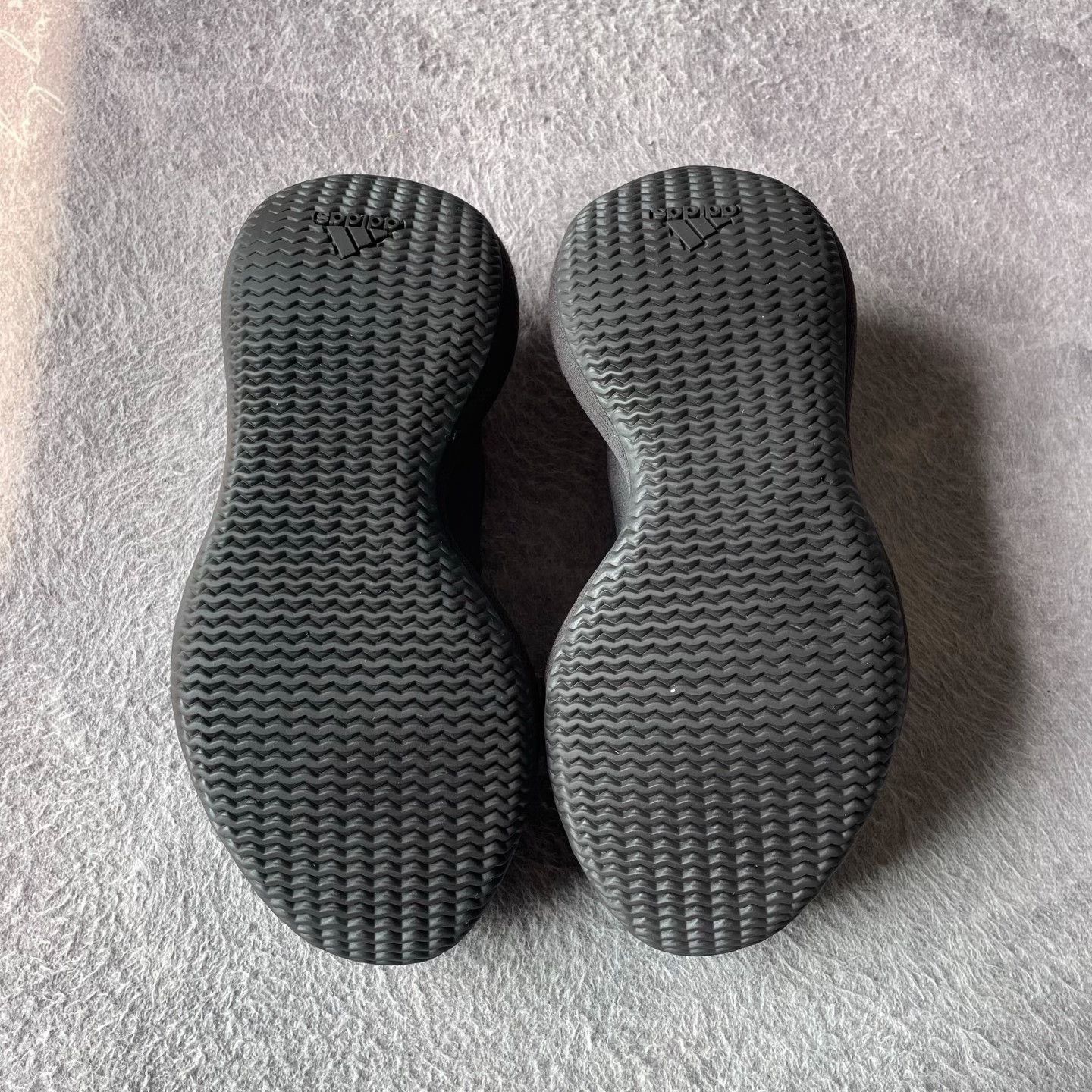 Yeezy Yeezy Running Black Lowtop Sneakers 40 Men Size US 7.5 / EU 40-41 - 4 Thumbnail