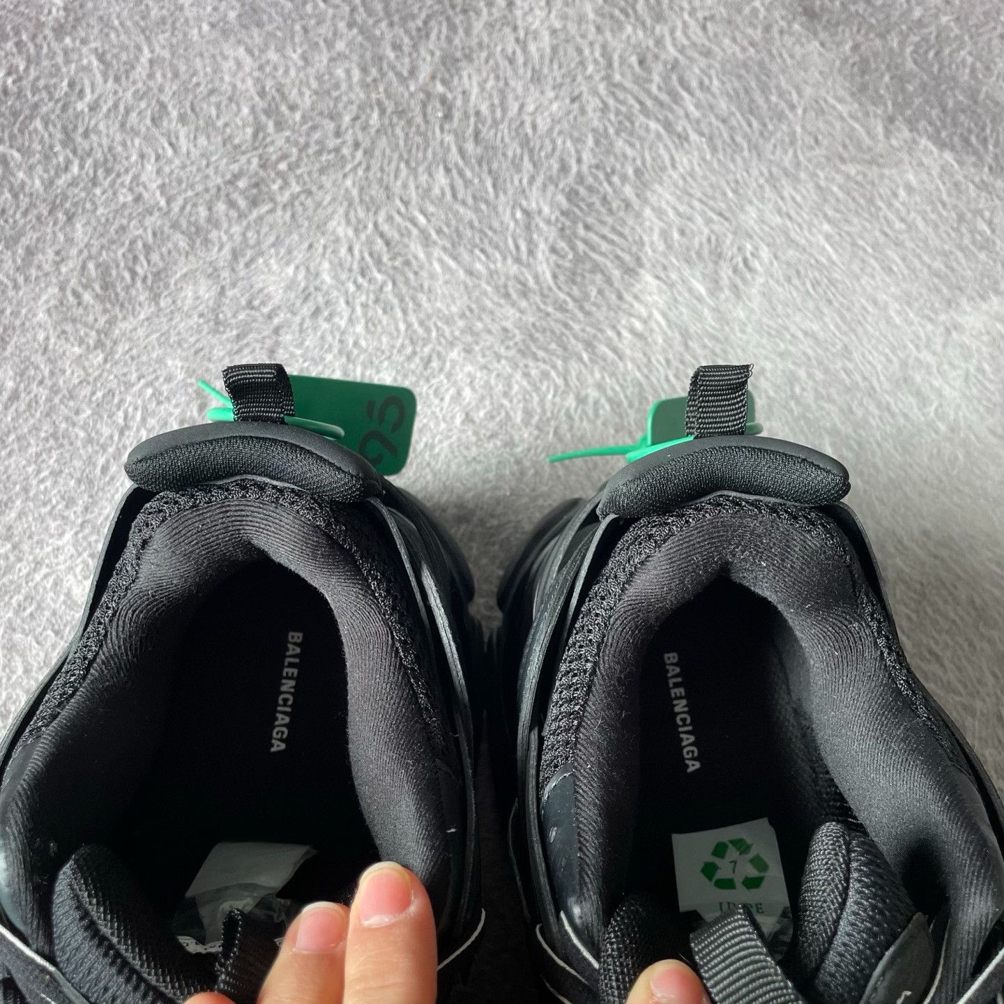 Balenciaga Balenciaga Black Lowtop Sneakers 41 Men Size US 8.5 / EU 41-42 - 9 Thumbnail