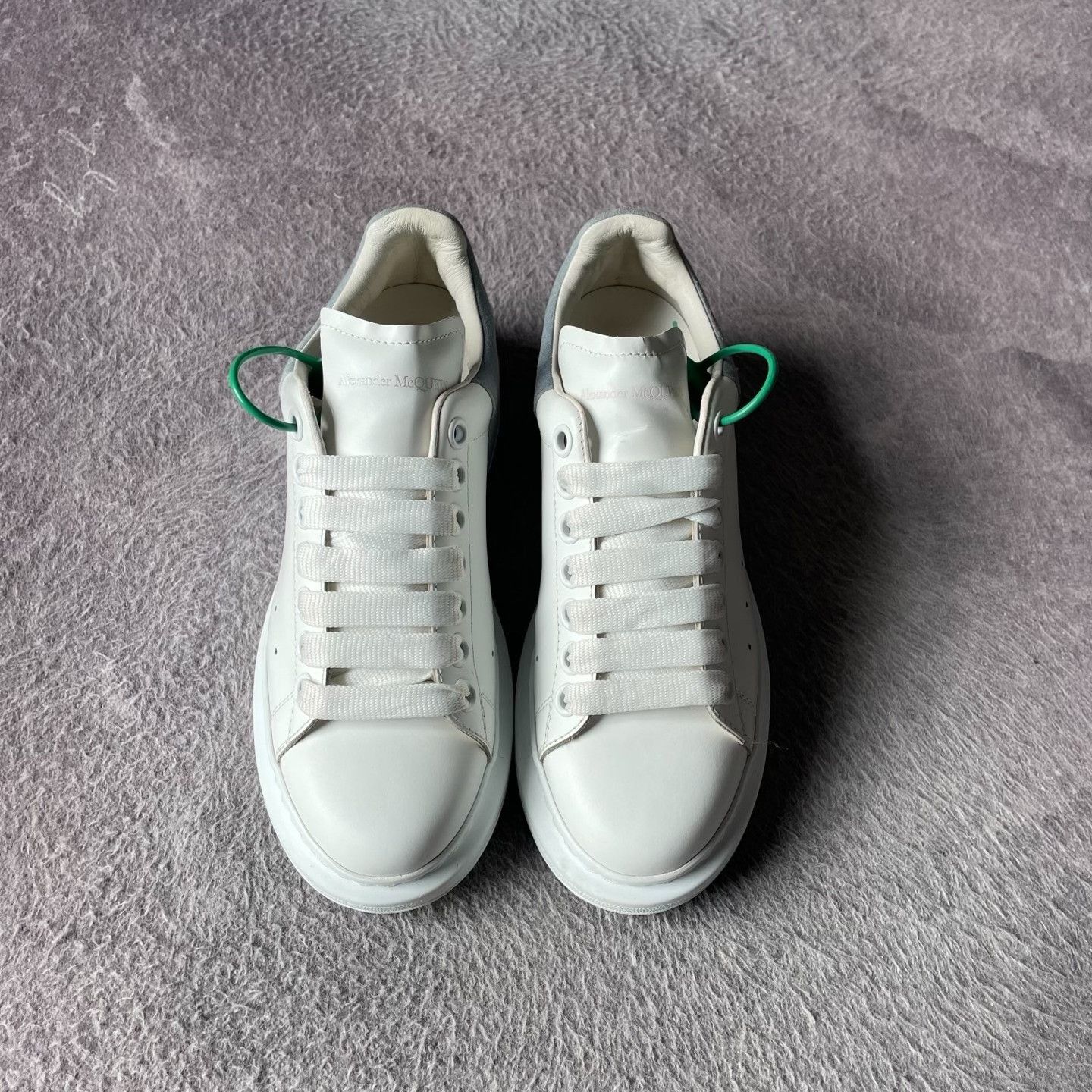 Alexander McQueen Alexander McQueen White Lowtop Sneakers 37 Women Size US 6.5 / IT 36.5 - 2 Thumbnail