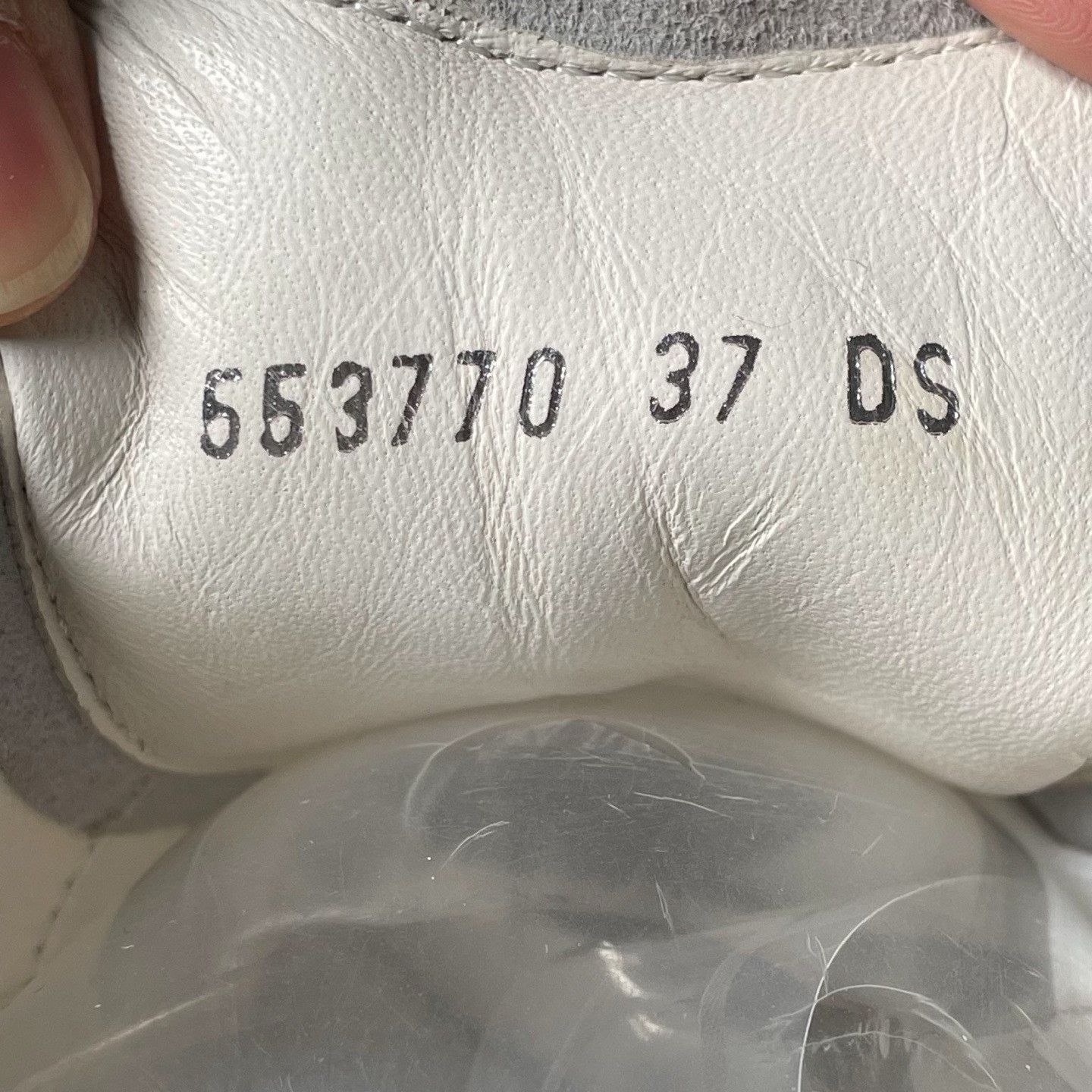 Alexander McQueen Alexander McQueen White Lowtop Sneakers 37 Women Size US 6.5 / IT 36.5 - 7 Thumbnail