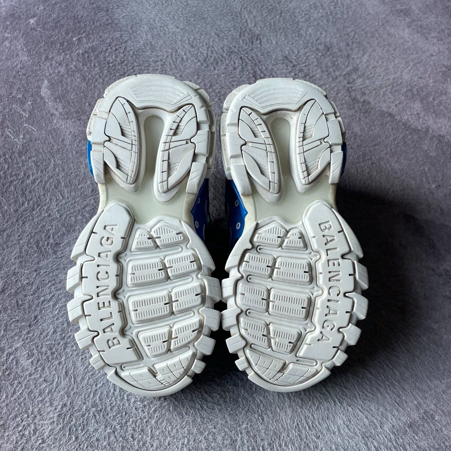 Balenciaga Balenciaga Blue Lowtop Sneakers L Men Size US 10 / EU 43 - 4 Thumbnail