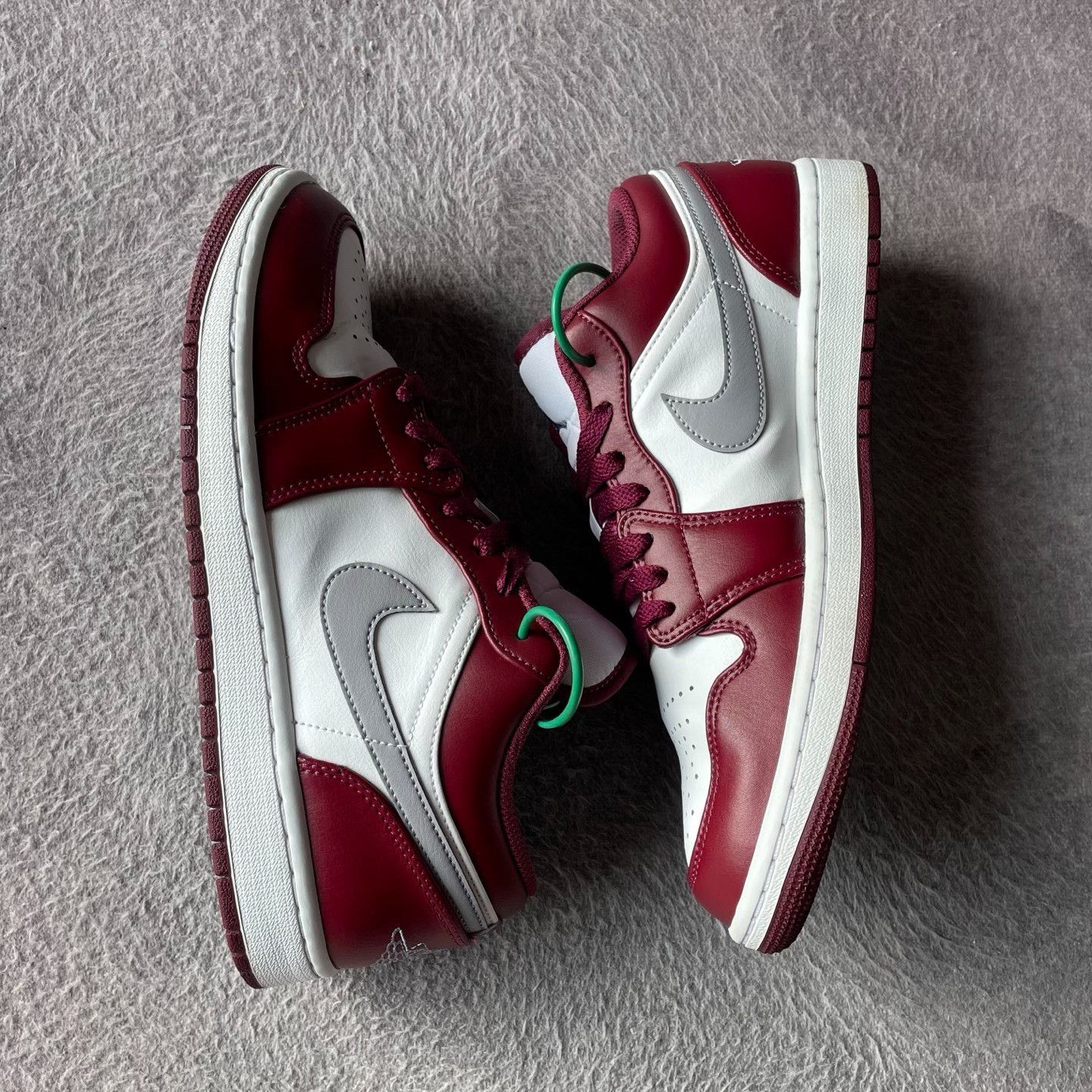Nike Nike Red Lowtop Sneakers 42 Men Size US 9 / EU 42 - 7 Thumbnail