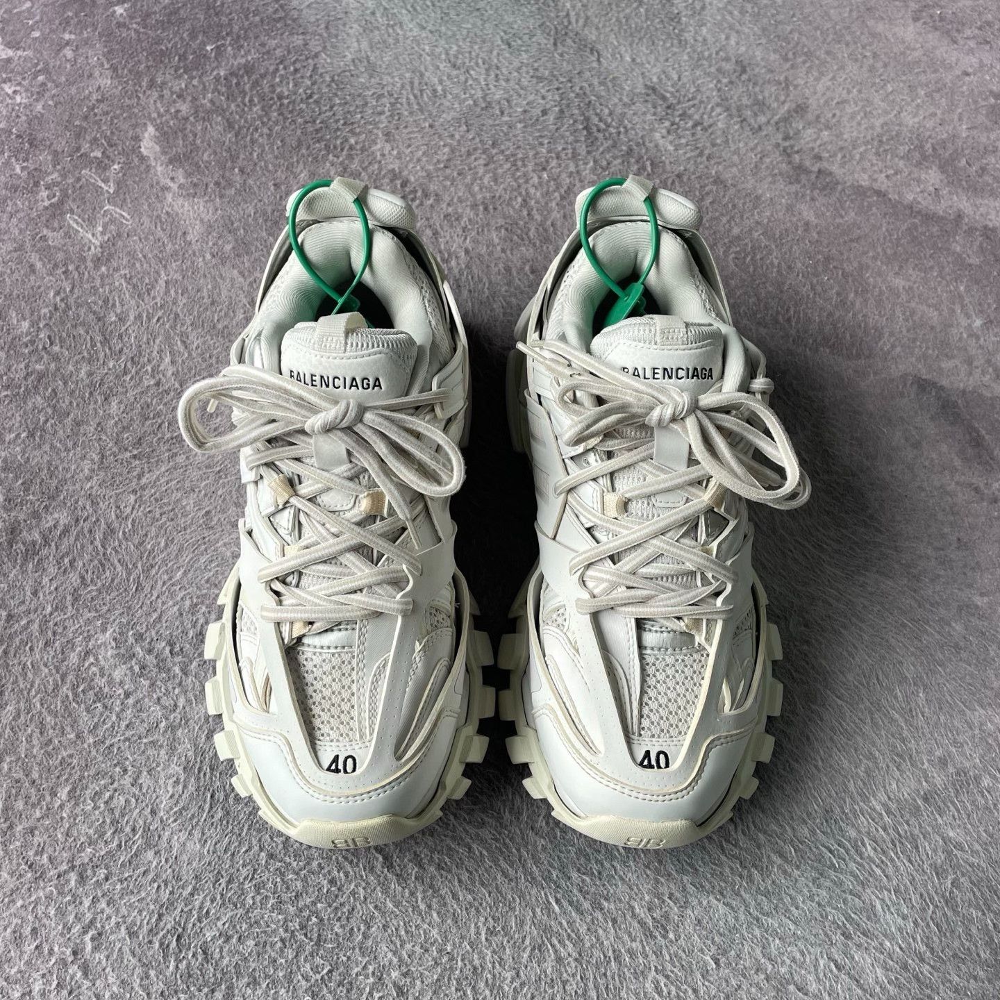 Balenciaga Balenciaga White Lowtop Sneakers 40 Men Size US 7.5 / EU 40-41 - 2 Thumbnail