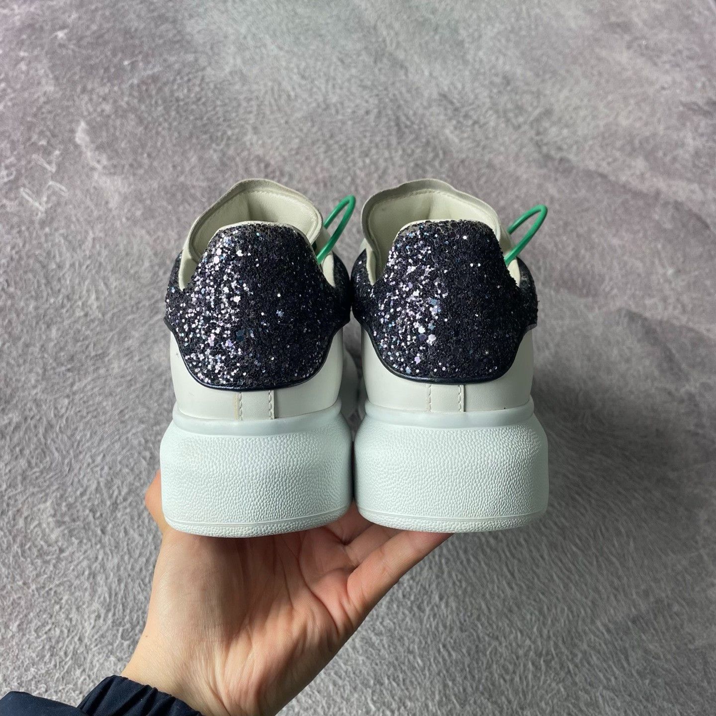 Alexander McQueen Alexander McQueen Blue Lowtop Sneakers 39 Women Size US 8.5 / IT 38.5 - 3 Thumbnail