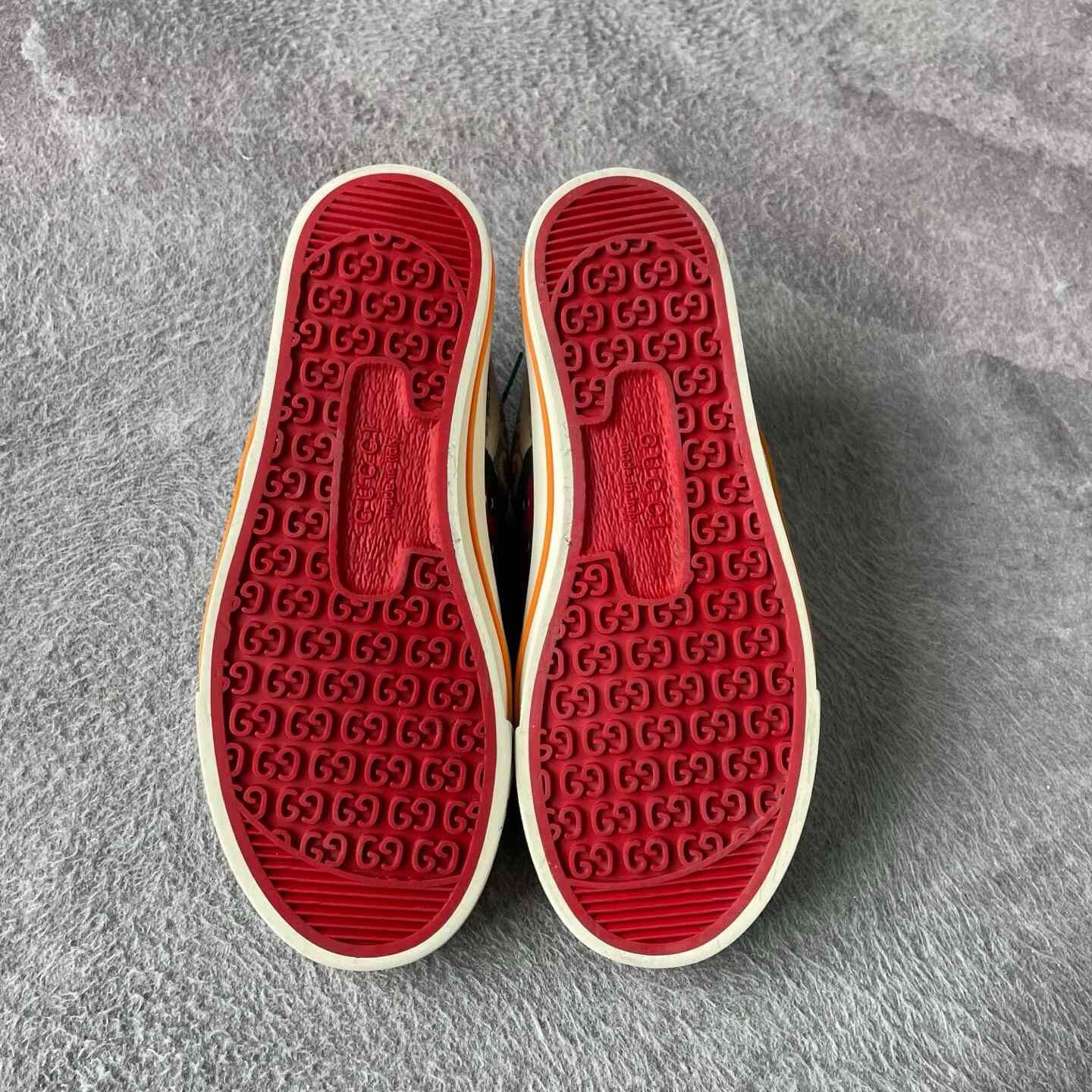 Gucci Gucci Blue Lowtop Sneakers 37 Women Size US 6.5 / IT 36.5 - 4 Thumbnail