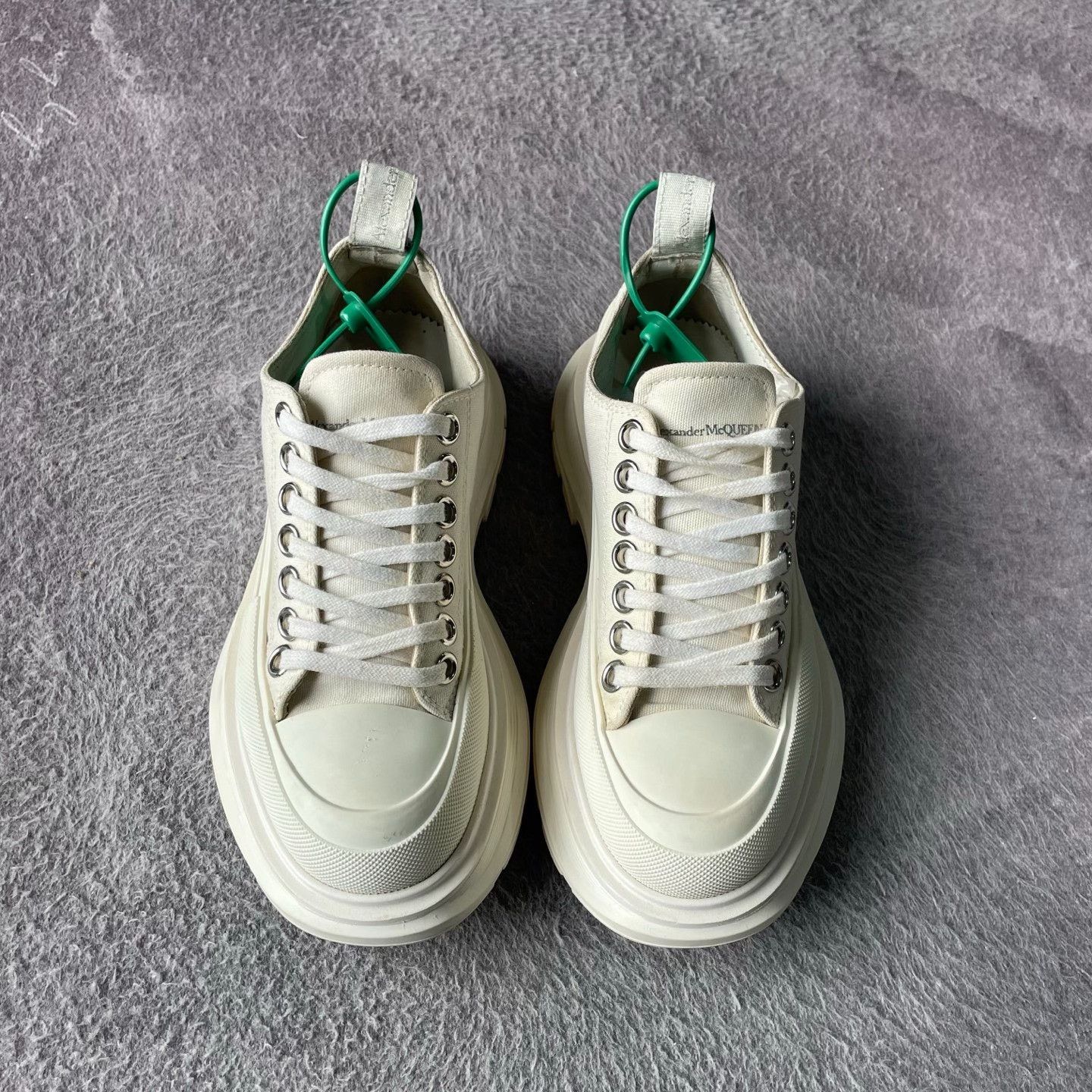 Alexander McQueen Alexander McQueen White Boots L Women Size US 8 / IT 38 - 2 Thumbnail