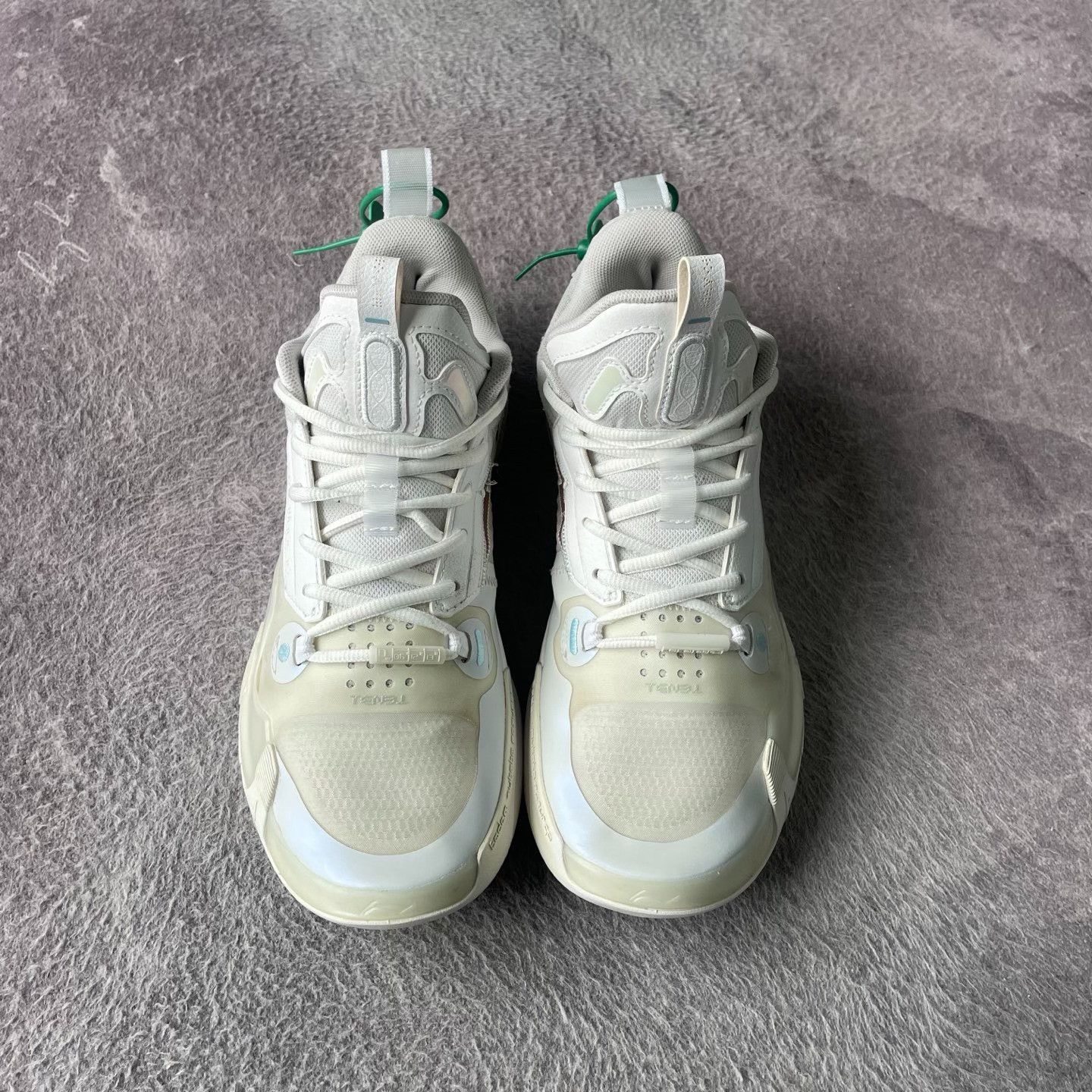 Li-Ning Li-Ning White Lowtop Sneakers 42 Men Size US 9 / EU 42 - 2 Thumbnail