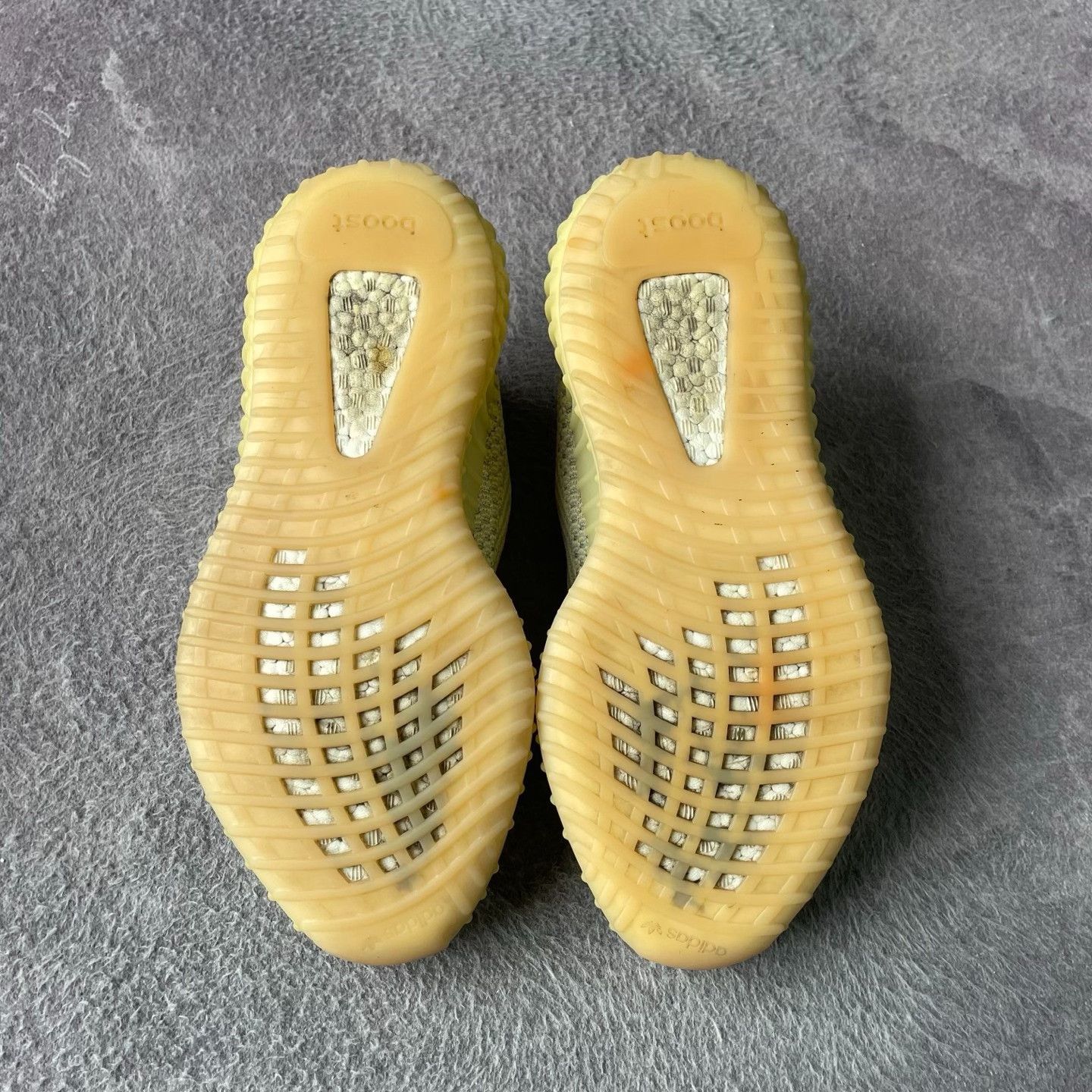 Yeezy Yeezy Yellow Lowtop Sneakers 44 Men Size US 10.5 / EU 43-44 - 4 Thumbnail
