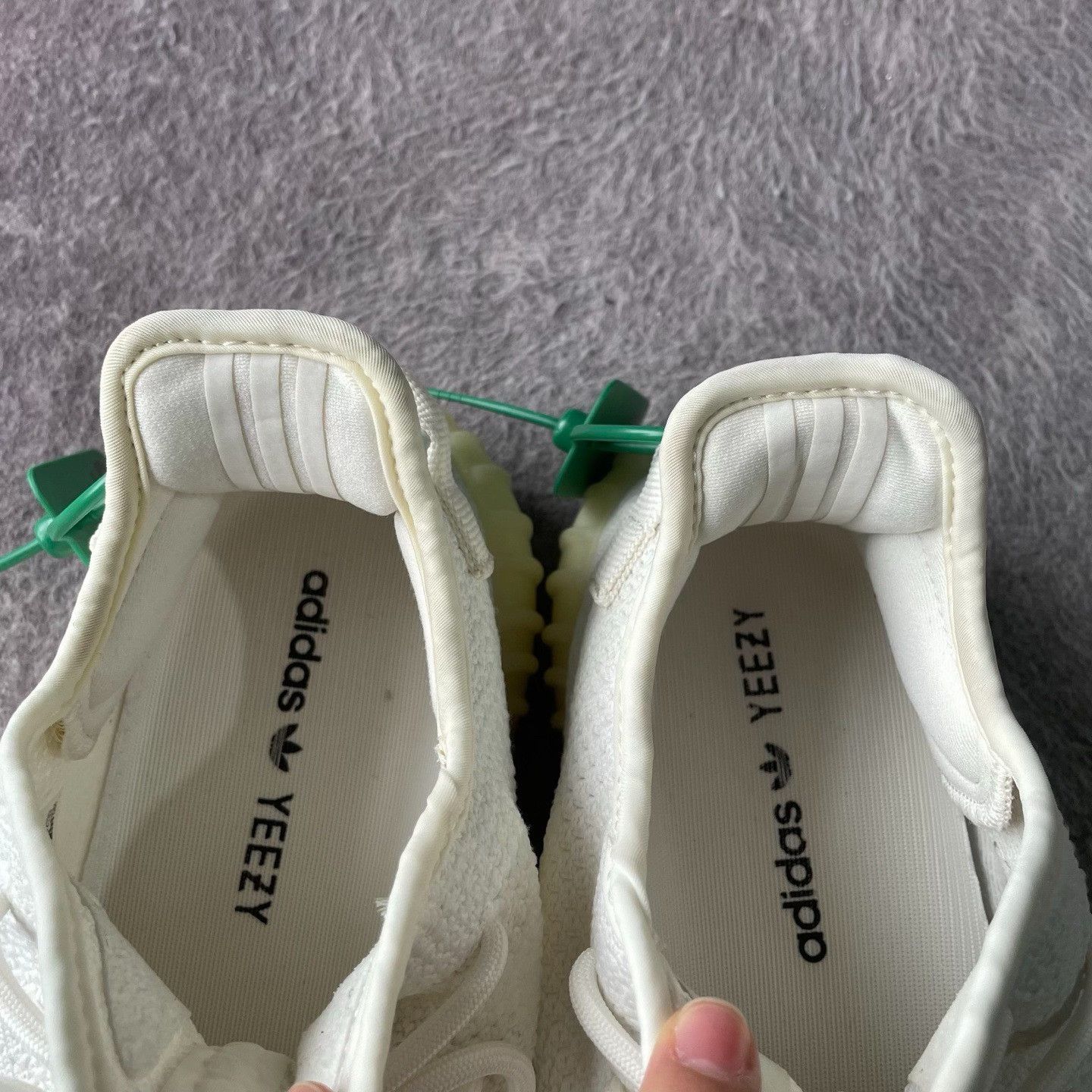 Yeezy Yeezy White Lowtop Sneakers 43 Men Size US 10 / EU 43 - 9 Thumbnail