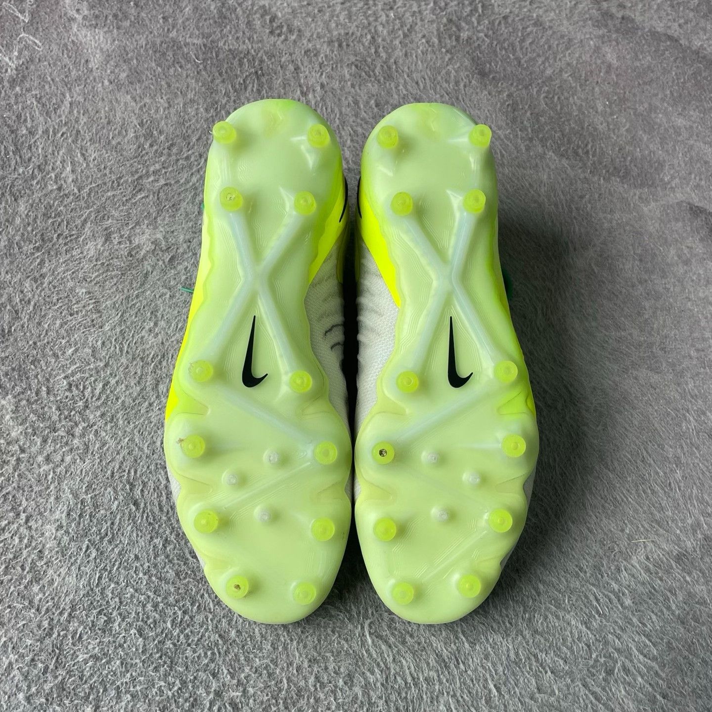 Nike Nike Yellow Lowtop Sneakers 41 Men Size US 8.5 / EU 41-42 - 4 Thumbnail