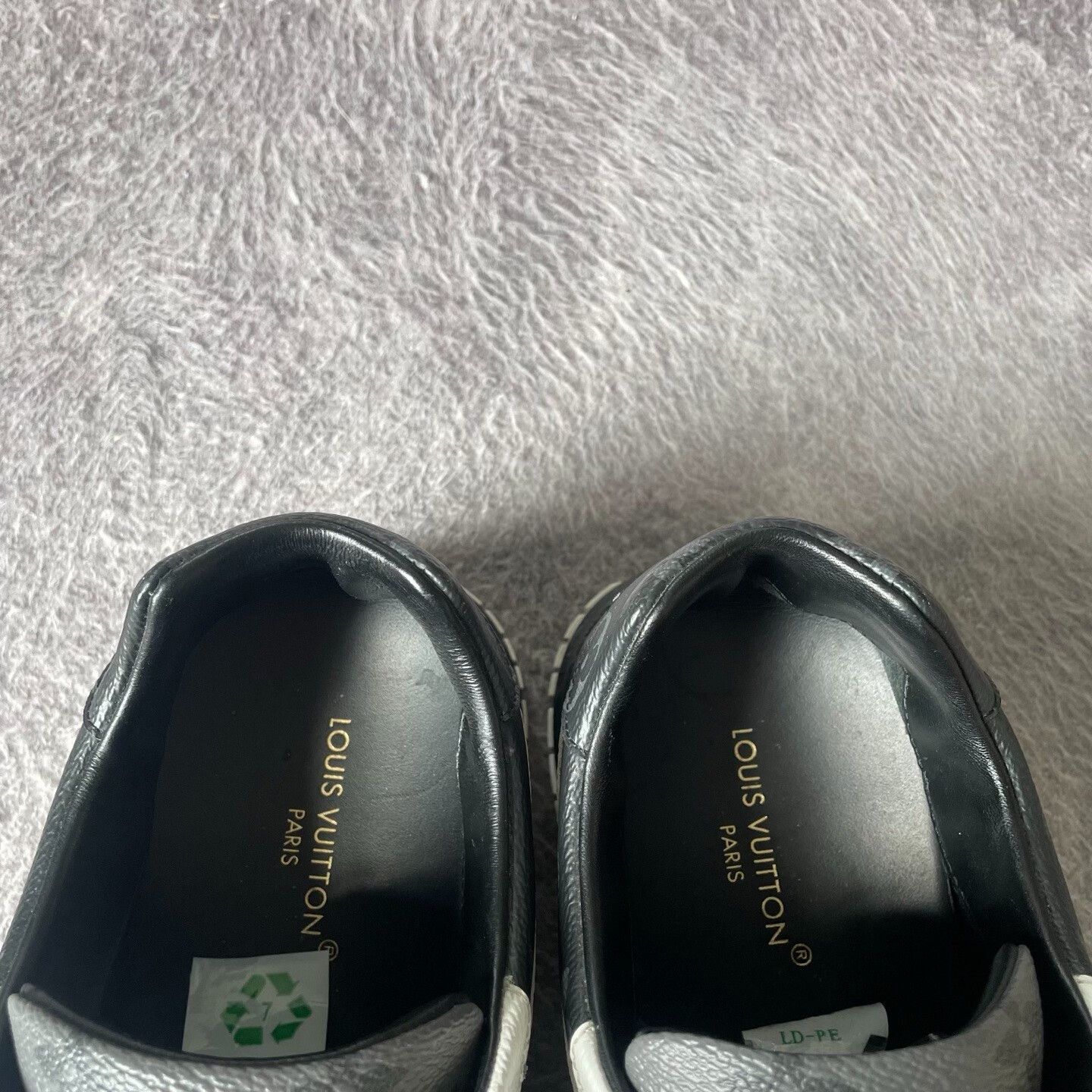 Louis Vuitton Louis Vuitton White Lowtop Sneakers 41 Men Size US 8.5 / EU 41-42 - 9 Thumbnail
