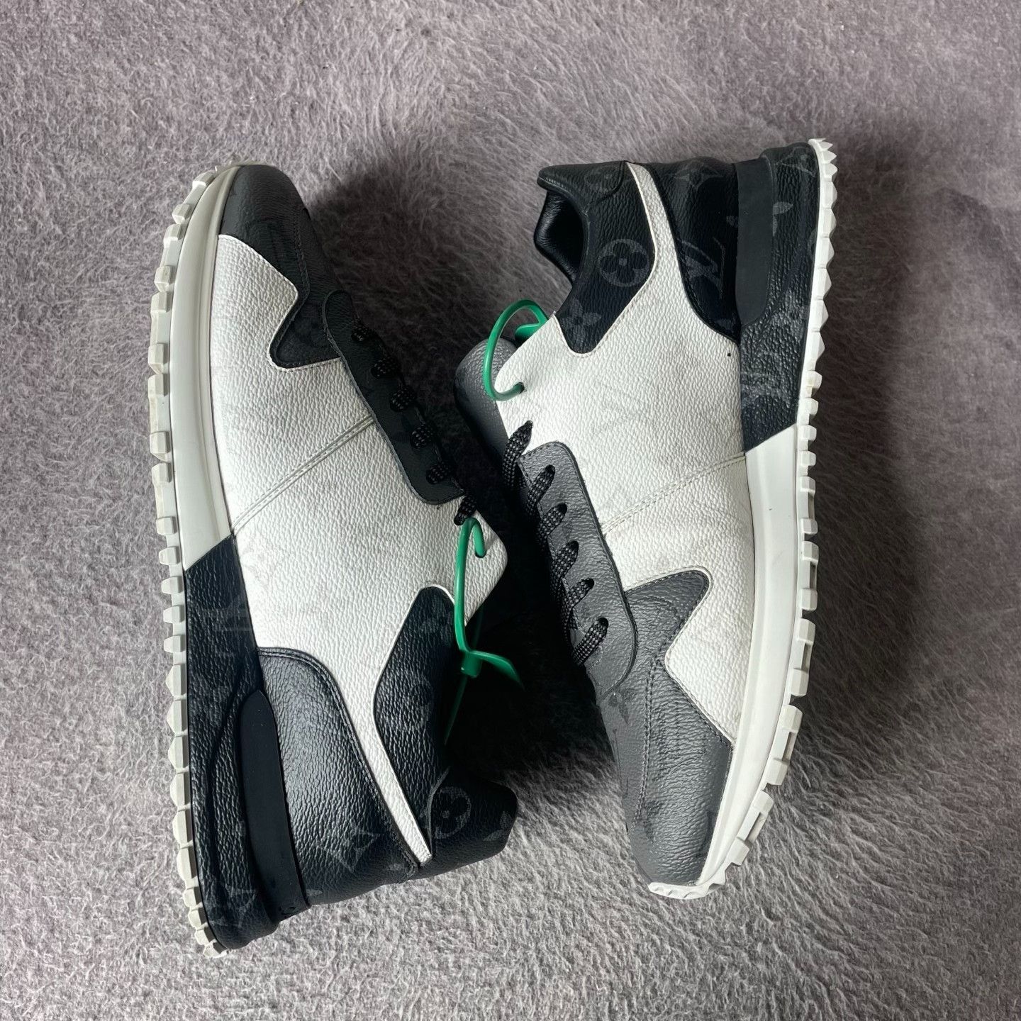 Louis Vuitton Louis Vuitton White Lowtop Sneakers 41 Men Size US 8.5 / EU 41-42 - 7 Thumbnail