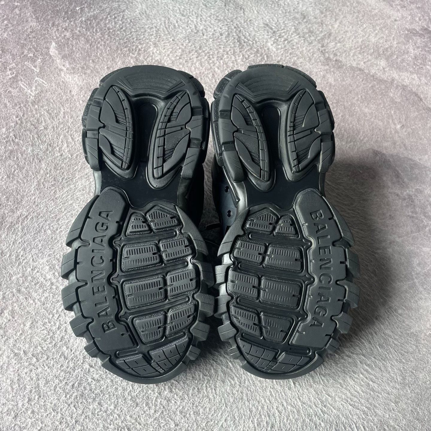 Balenciaga Balenciaga Black Lowtop Sneakers 42 Men Size US 9 / EU 42 - 4 Thumbnail