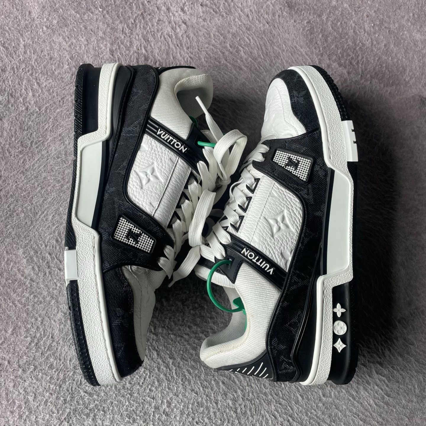 Louis Vuitton Louis Vuitton Training Black Lowtop Sneakers 40 Men Size US 7.5 / EU 40-41 - 8 Thumbnail