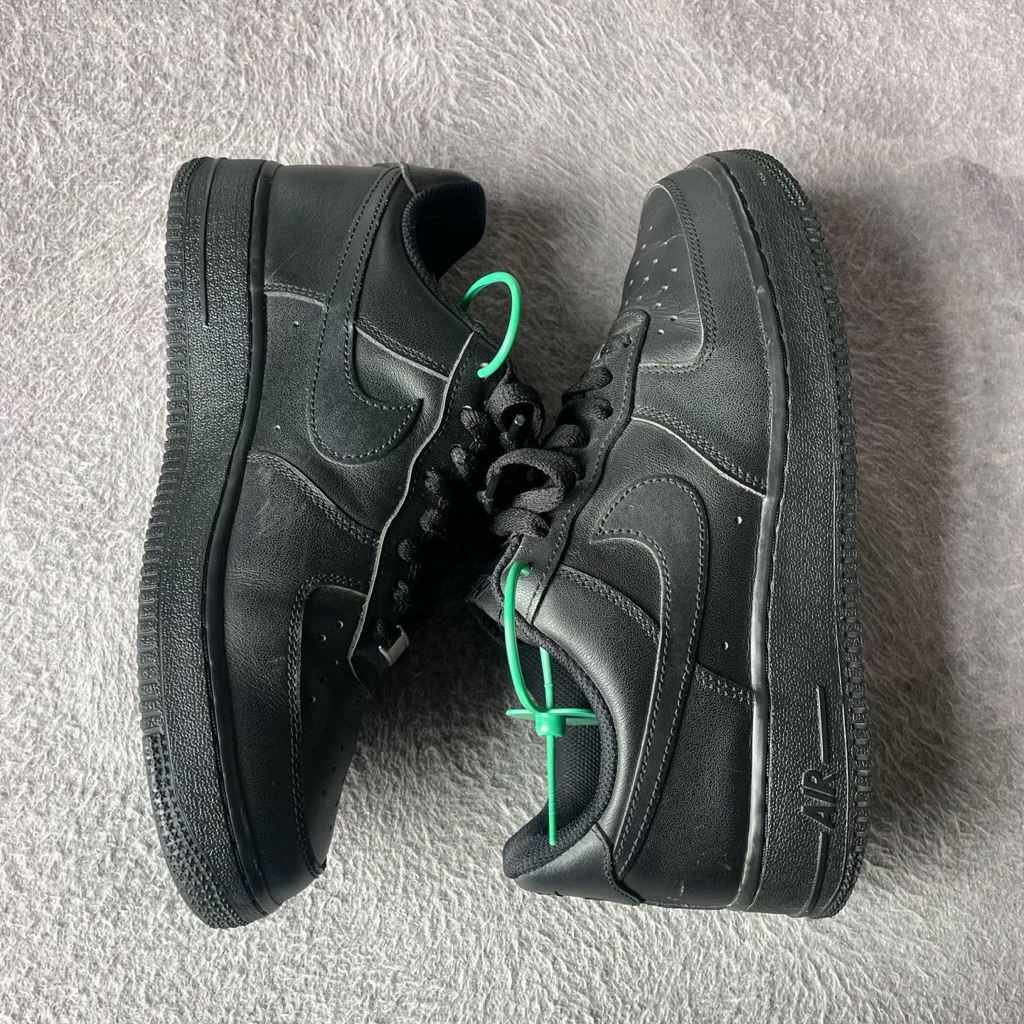 Nike Nike Black Lowtop Sneakers 41 Men Size US 8.5 / EU 41-42 - 7 Thumbnail