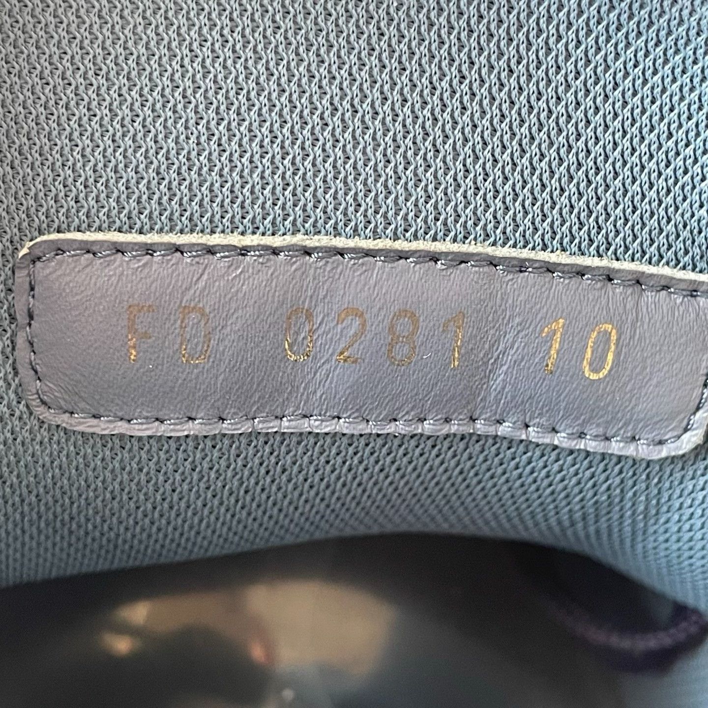 Louis Vuitton Louis Vuitton Collab Blue Lowtop Sneakers 44 Men Size US 10.5 / EU 43-44 - 5 Thumbnail