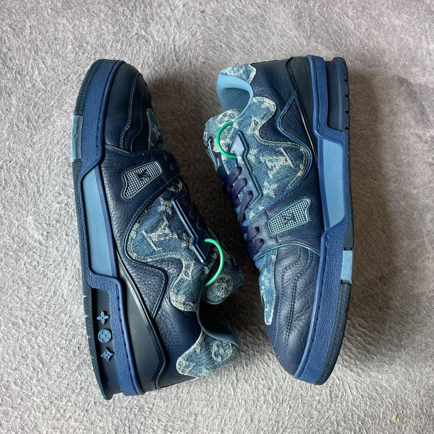 Louis Vuitton Louis Vuitton Collab Blue Lowtop Sneakers 44 Men Size US 10.5 / EU 43-44 - 6 Thumbnail
