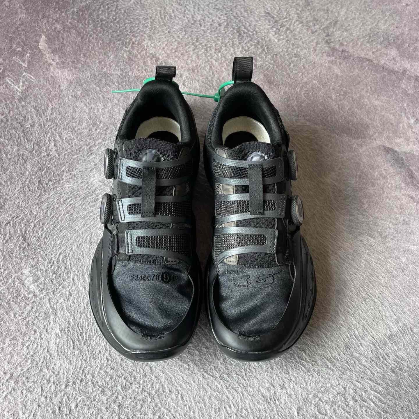 Li-Ning Li-Ning Black Lowtop Sneakers 41 Men Size US 8.5 / EU 41-42 - 2 Thumbnail