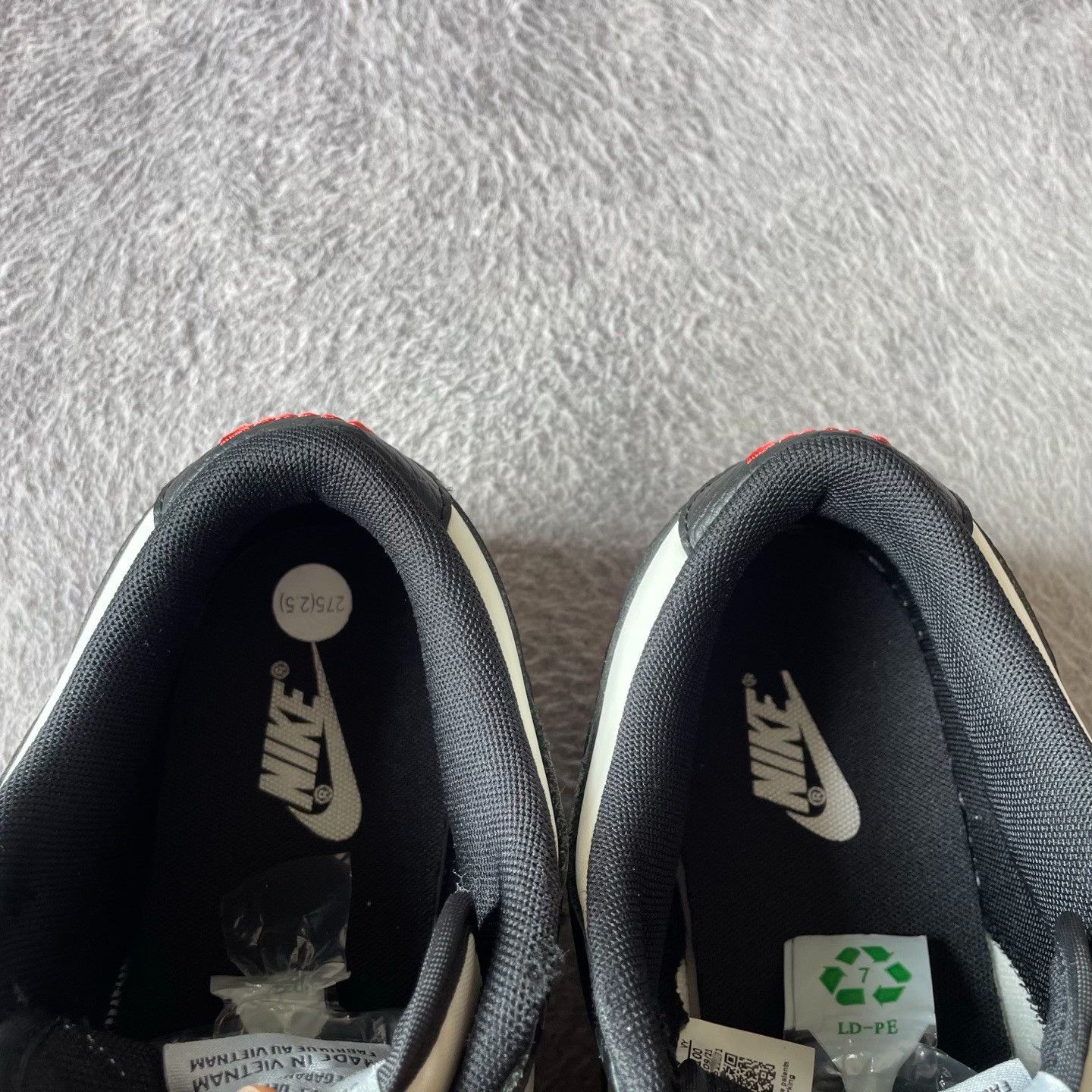 Nike Nike Black Lowtop Sneakers 43 Men Size US 10 / EU 43 - 9 Thumbnail