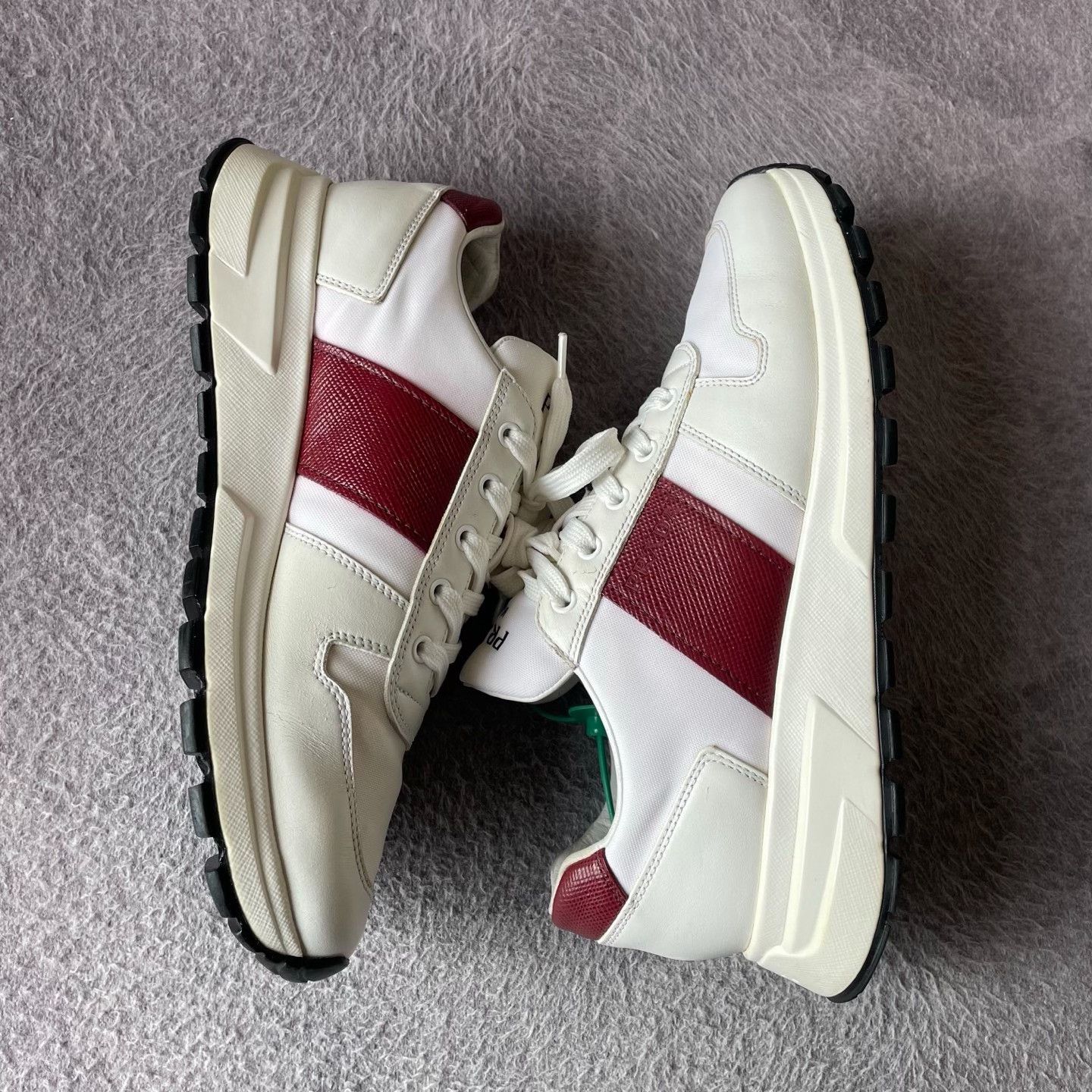 Prada Prada Red Lowtop Sneakers L Men Size US 10 / EU 43 - 7 Thumbnail