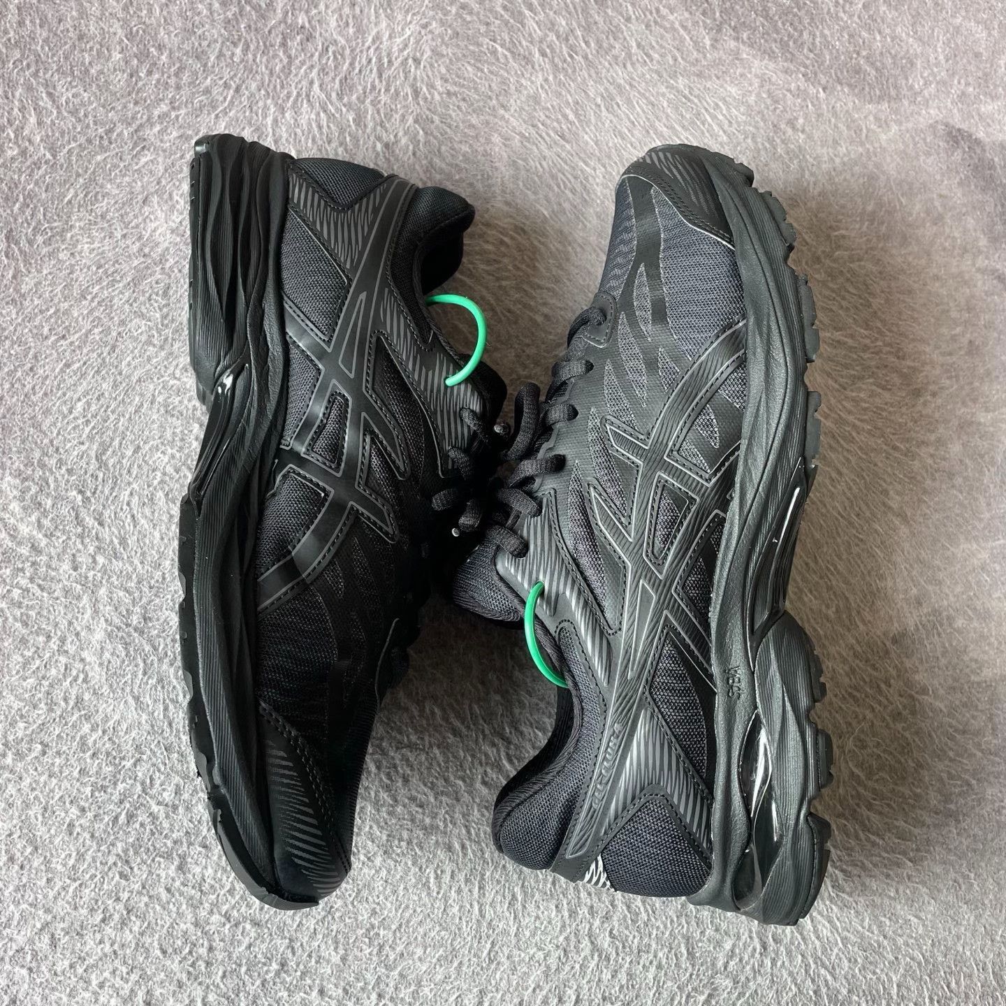Asics Asics Black Lowtop Sneakers 41 Men Size US 8.5 / EU 41-42 - 7 Thumbnail
