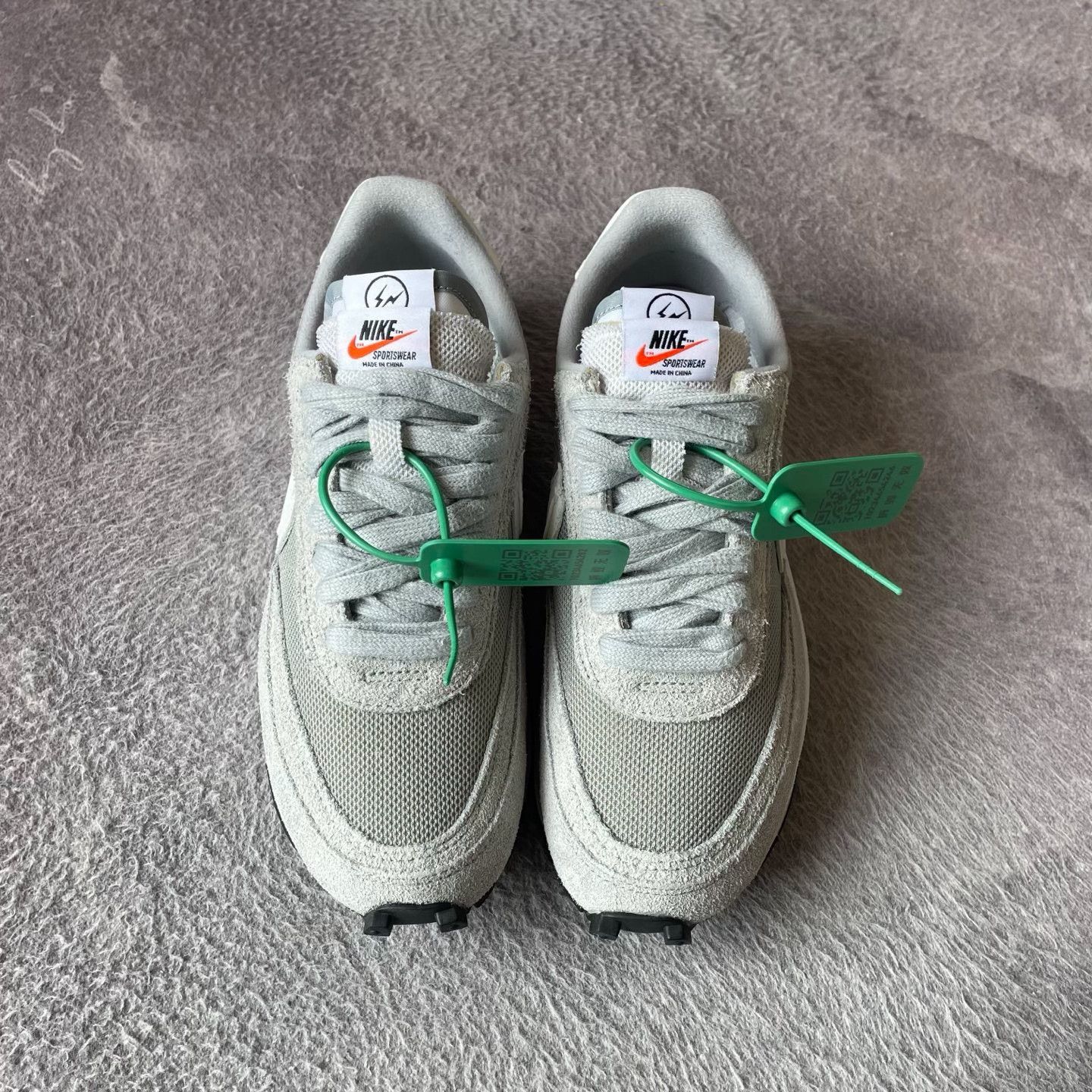 Nike Nike SACAI White Lowtop Sneakers 40 Men Size US 7.5 / EU 40-41 - 2 Thumbnail