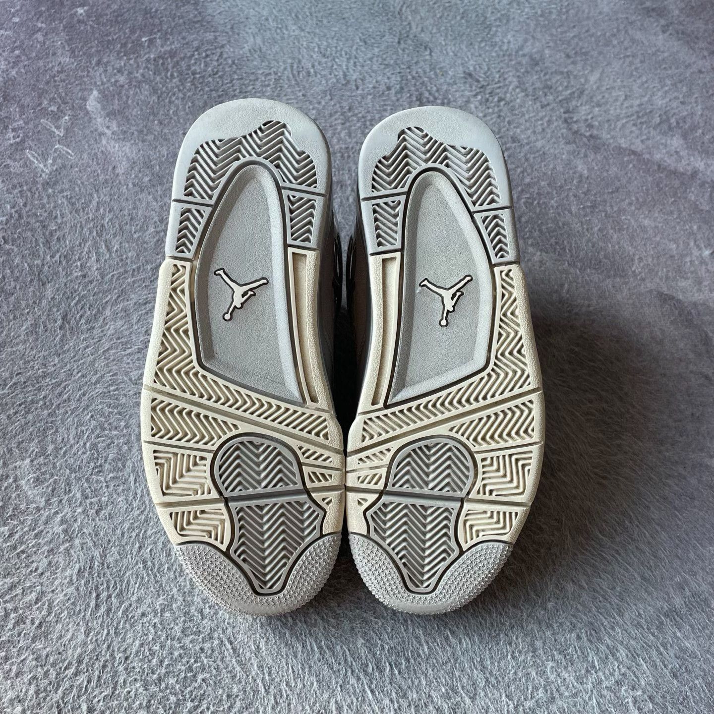 Nike Nike Silver Lowtop Sneakers 38 Men Size US 6 / EU 39 - 4 Thumbnail