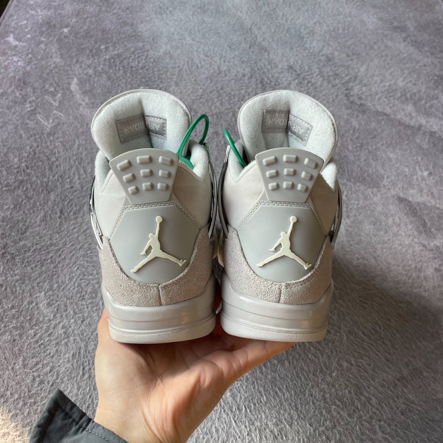 Nike Nike Silver Lowtop Sneakers 38 Men Size US 6 / EU 39 - 3 Thumbnail