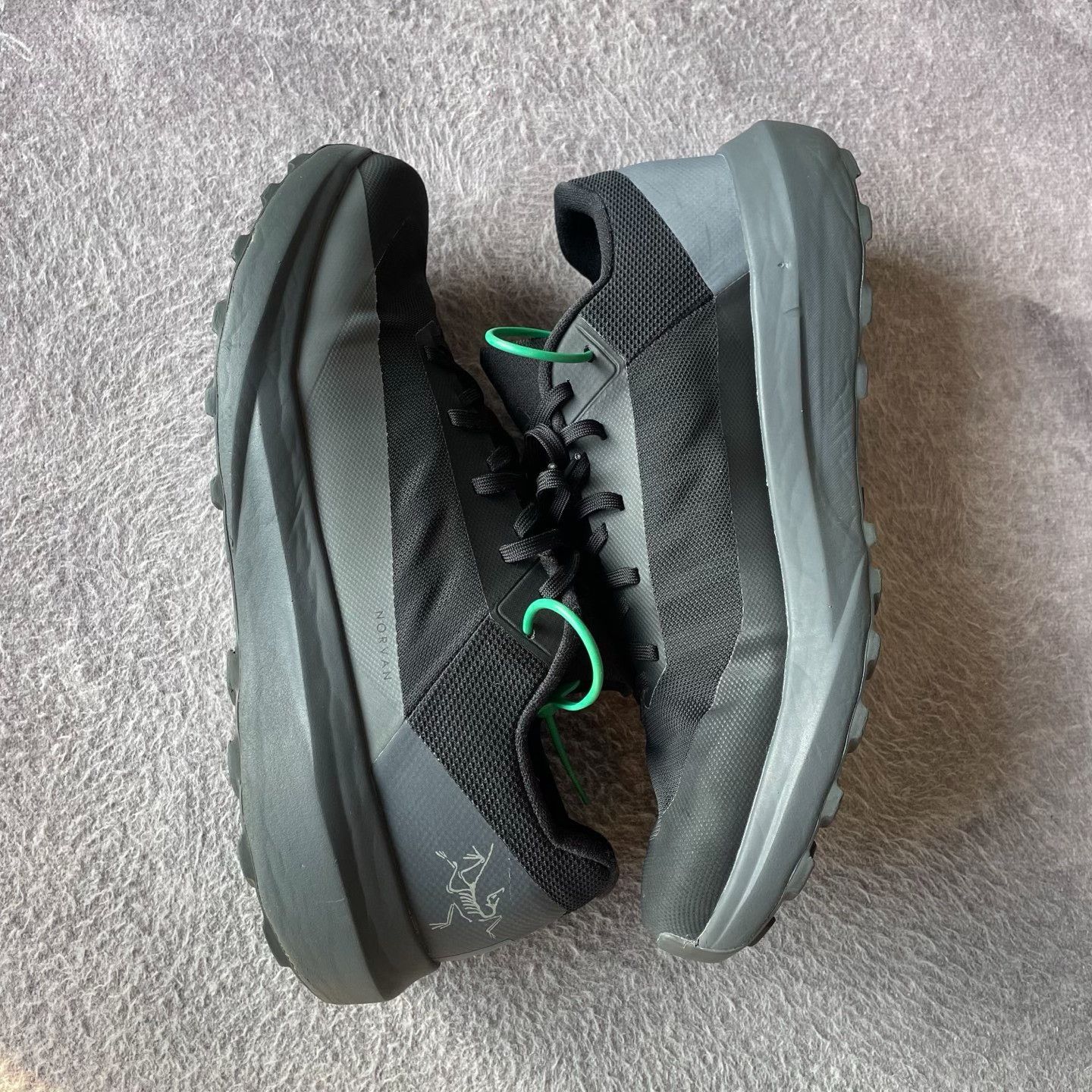 Arc'teryx Arc'teryx Black Lowtop Sneakers 46 Men Size US 12 / EU 45 - 6 Thumbnail