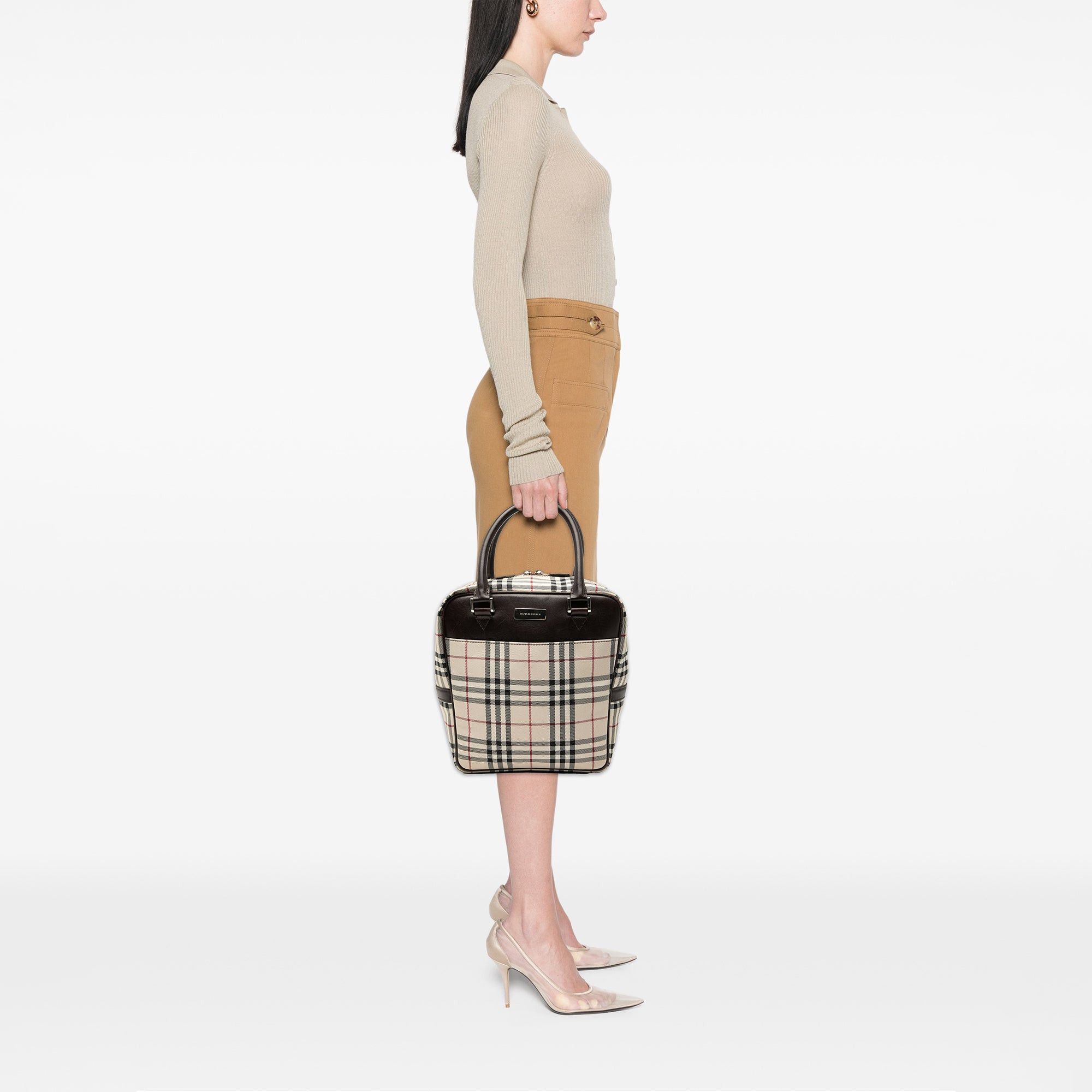 Burberry House Check Canvas Handbag Size ONE SIZE - 7 Thumbnail