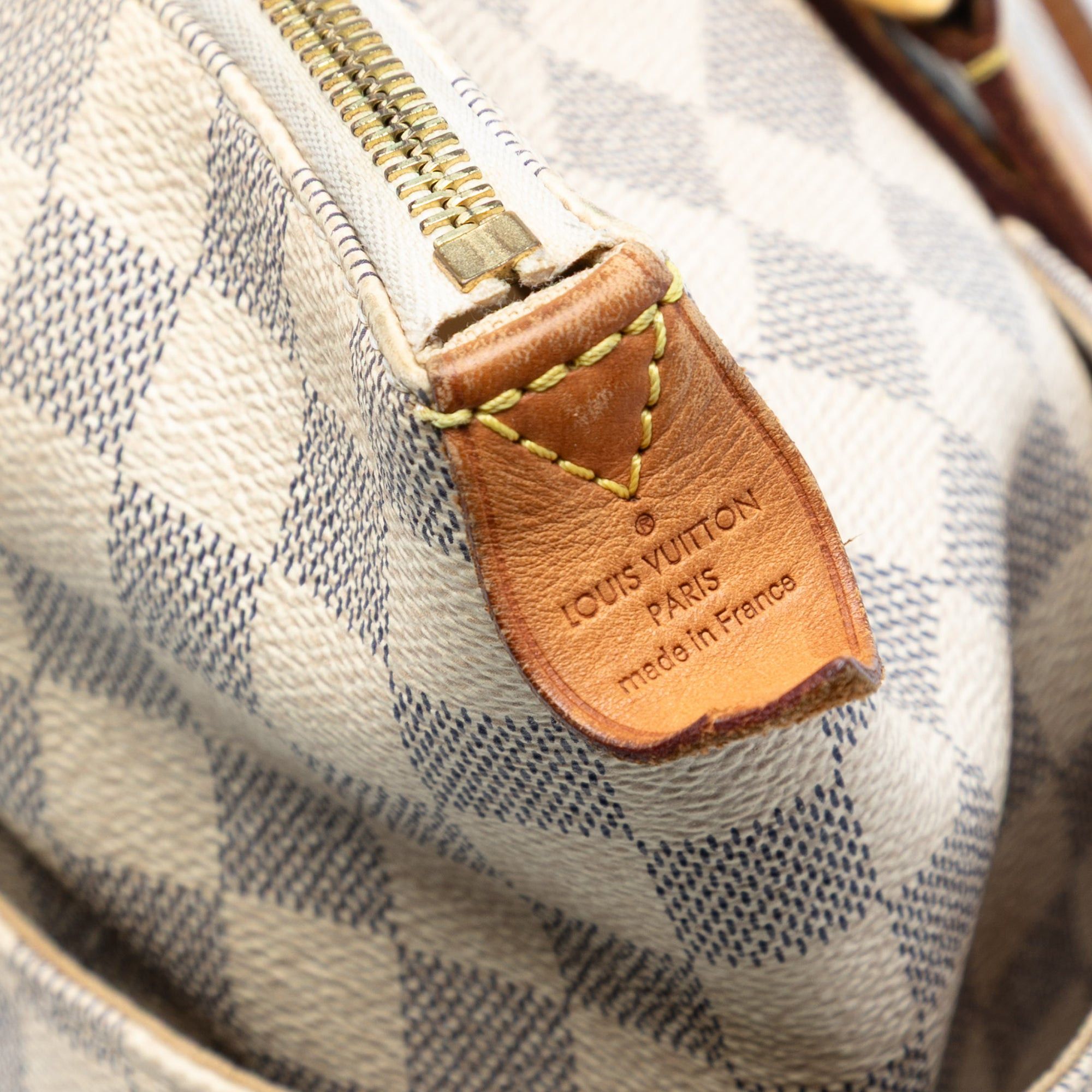 Louis Vuitton Damier Azur Totally MM Size ONE SIZE - 5 Thumbnail