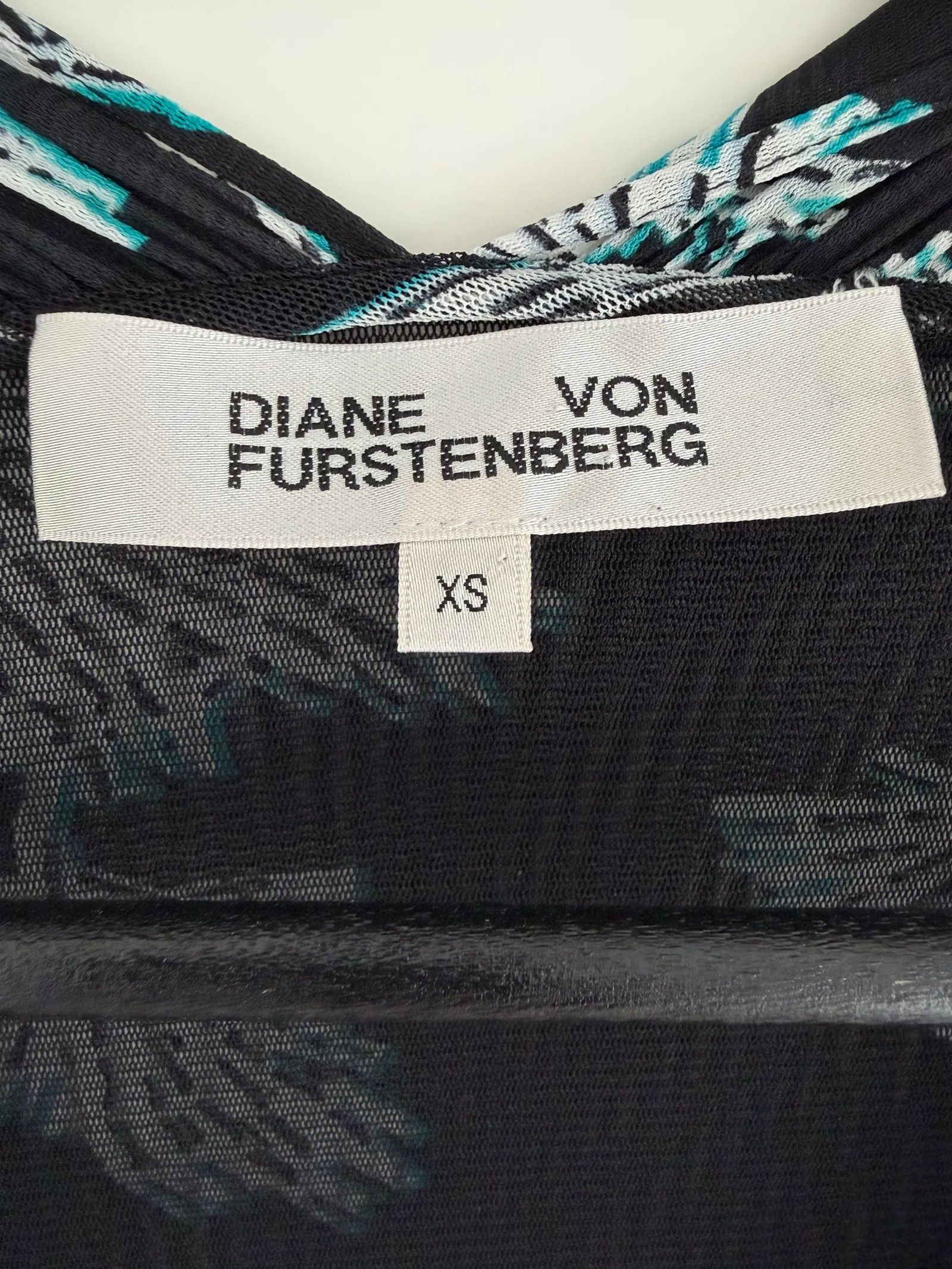 Diane von Furstenberg Diane von Furstenberg Dress Size XS / US 0-2 / IT 36-38 - 2 Thumbnail