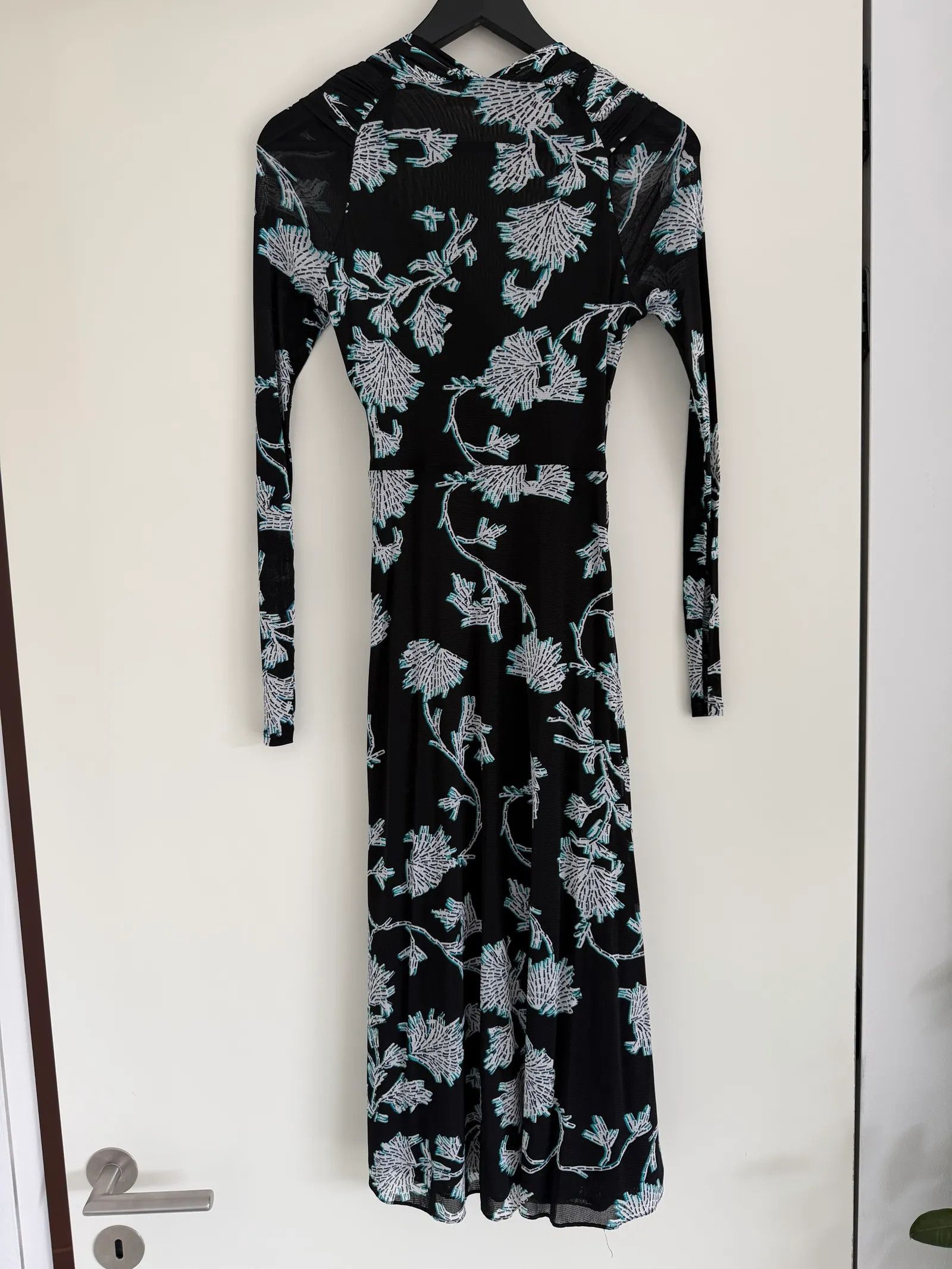Diane von Furstenberg Diane von Furstenberg Dress Size XS / US 0-2 / IT 36-38 - 4 Thumbnail