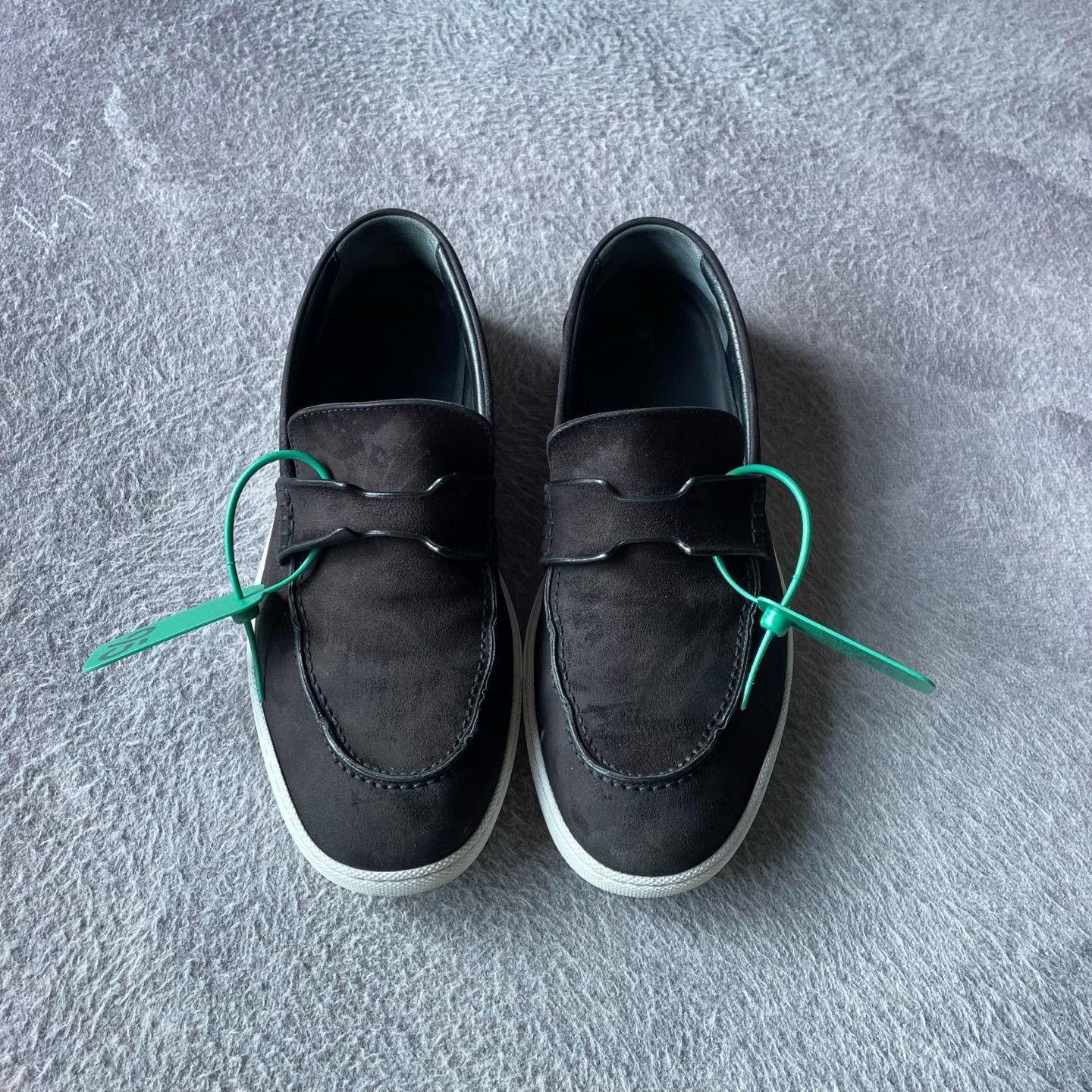 Hermes Hermes Black Lowtop Sneakers 40.5 Men Size US 8 / EU 41 - 2 Thumbnail