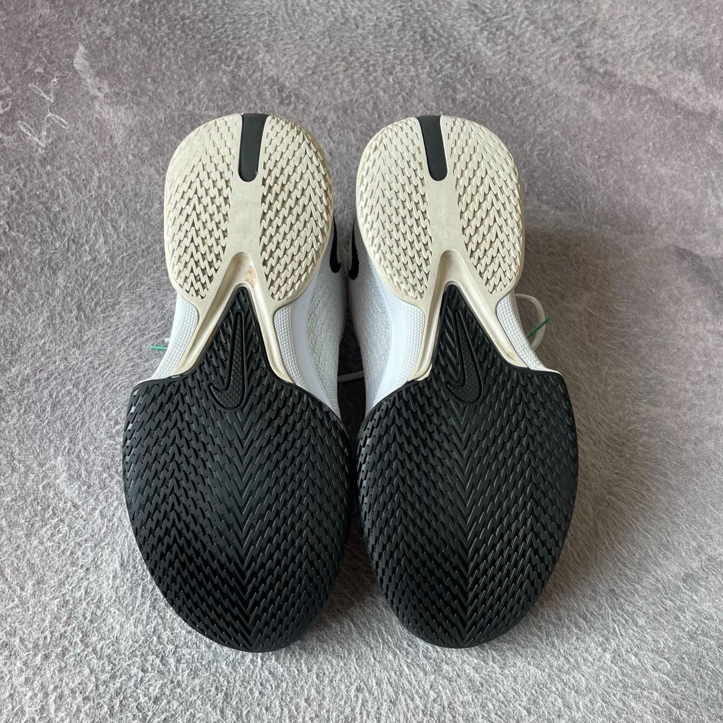 Alexander McQueen Alexander McQueen White Lowtop Sneakers 43 Men Size US 10 / EU 43 - 4 Thumbnail