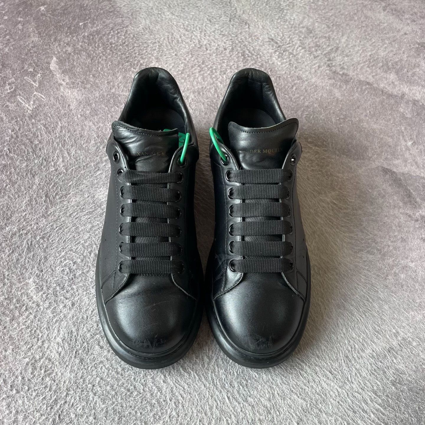 Alexander McQueen Alexander McQueen Black Lowtop Sneakers 43 Men Size US 10 / EU 43 - 2 Thumbnail