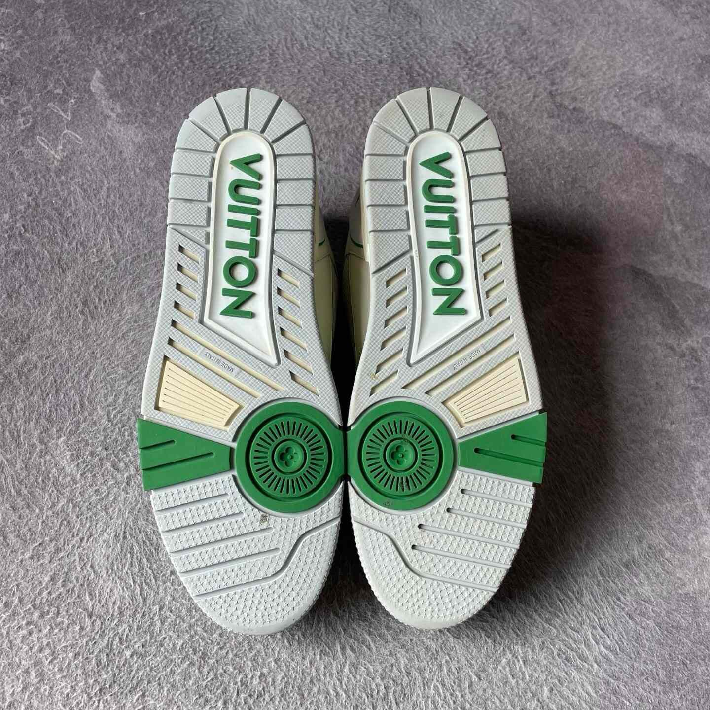 Louis Vuitton Louis Vuitton Training Green Lowtop Sneakers 44 Men Size US 10.5 / EU 43-44 - 4 Thumbnail