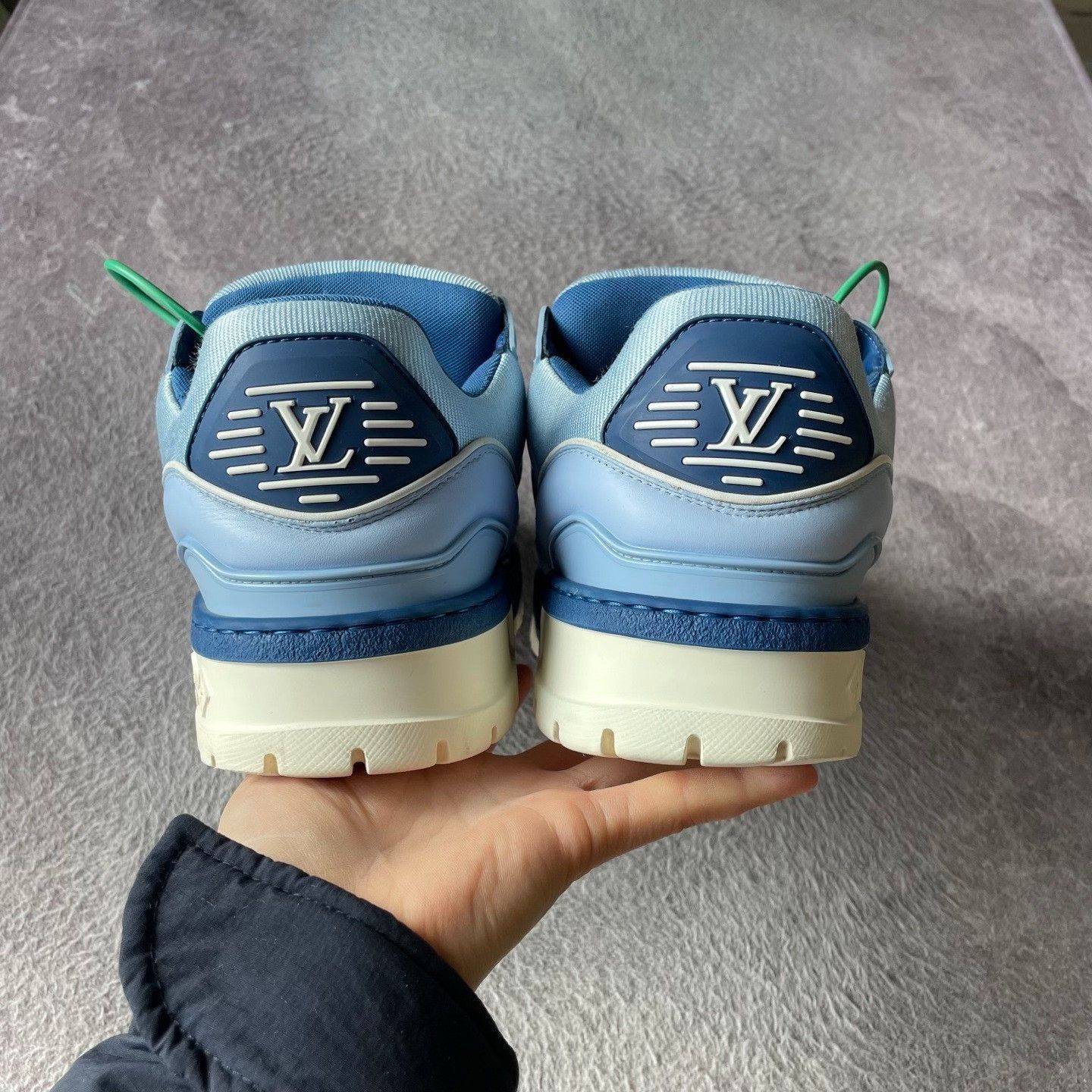 Louis Vuitton Louis Vuitton Training Blue Lowtop Sneakers 40 Men Size US 7.5 / EU 40-41 - 3 Thumbnail