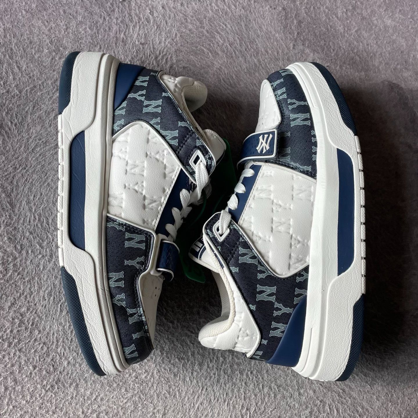 Louis Vuitton Louis Vuitton Blue Lowtop Sneakers 42 Men Size US 9 / EU 42 - 7 Thumbnail