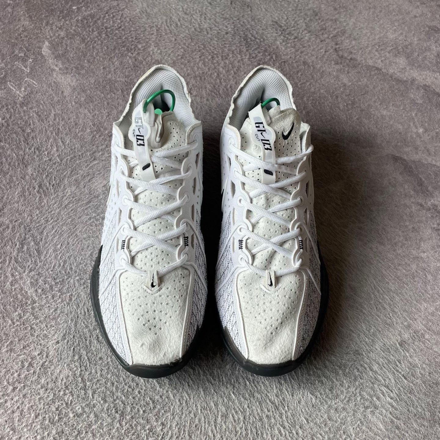 Nike Nike White Lowtop Sneakers 44 Men Size US 10.5 / EU 43-44 - 2 Thumbnail