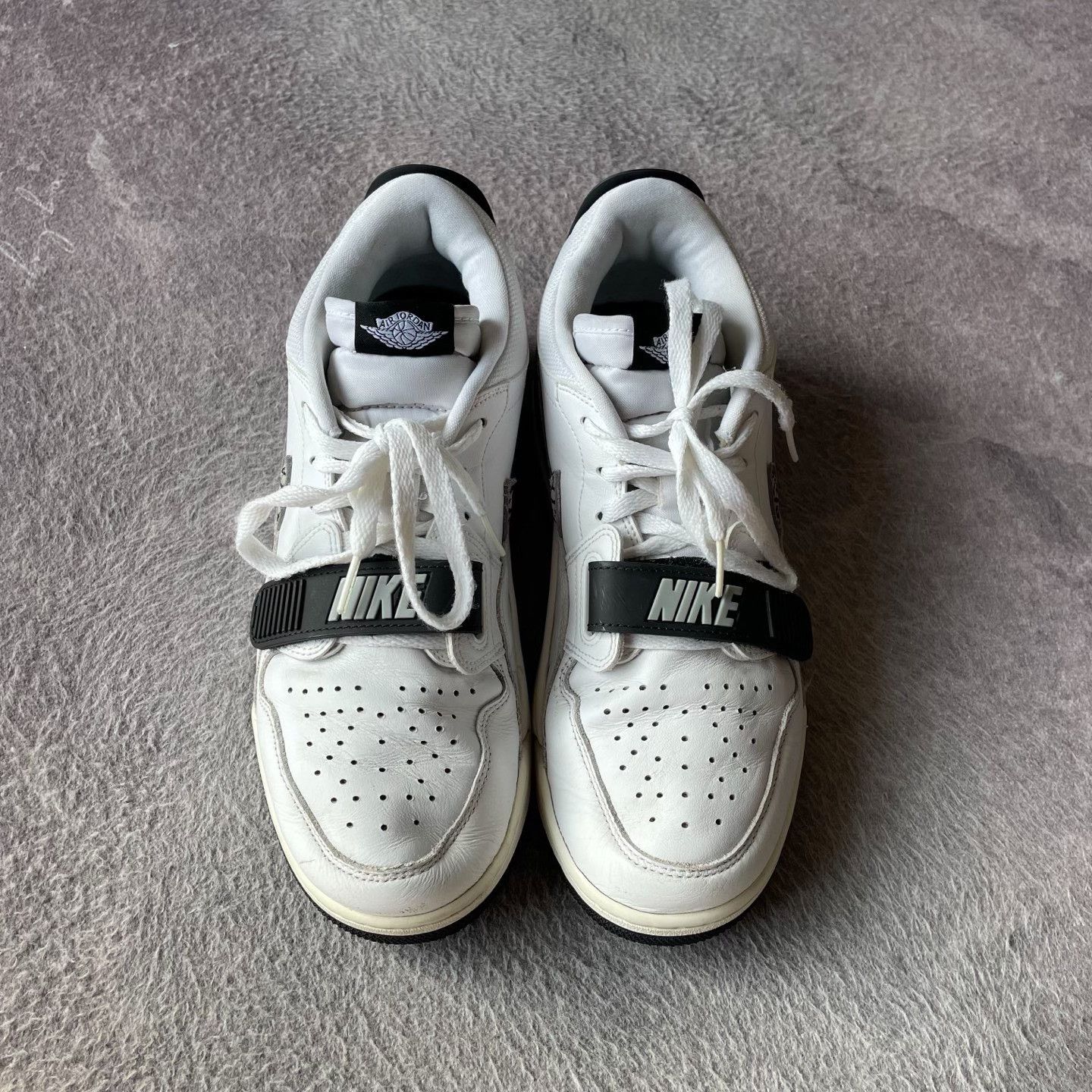 Nike Nike White Lowtop Sneakers 43 Men Size US 10 / EU 43 - 2 Thumbnail