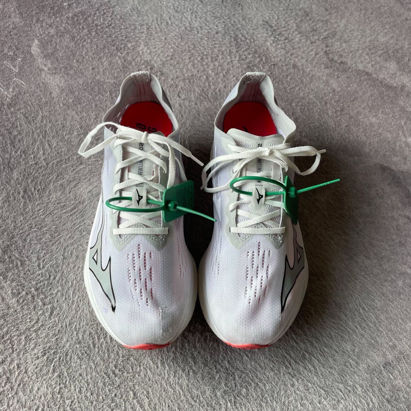 Nike Nike White Lowtop Sneakers 40 Men Size US 7.5 / EU 40-41 - 2 Thumbnail