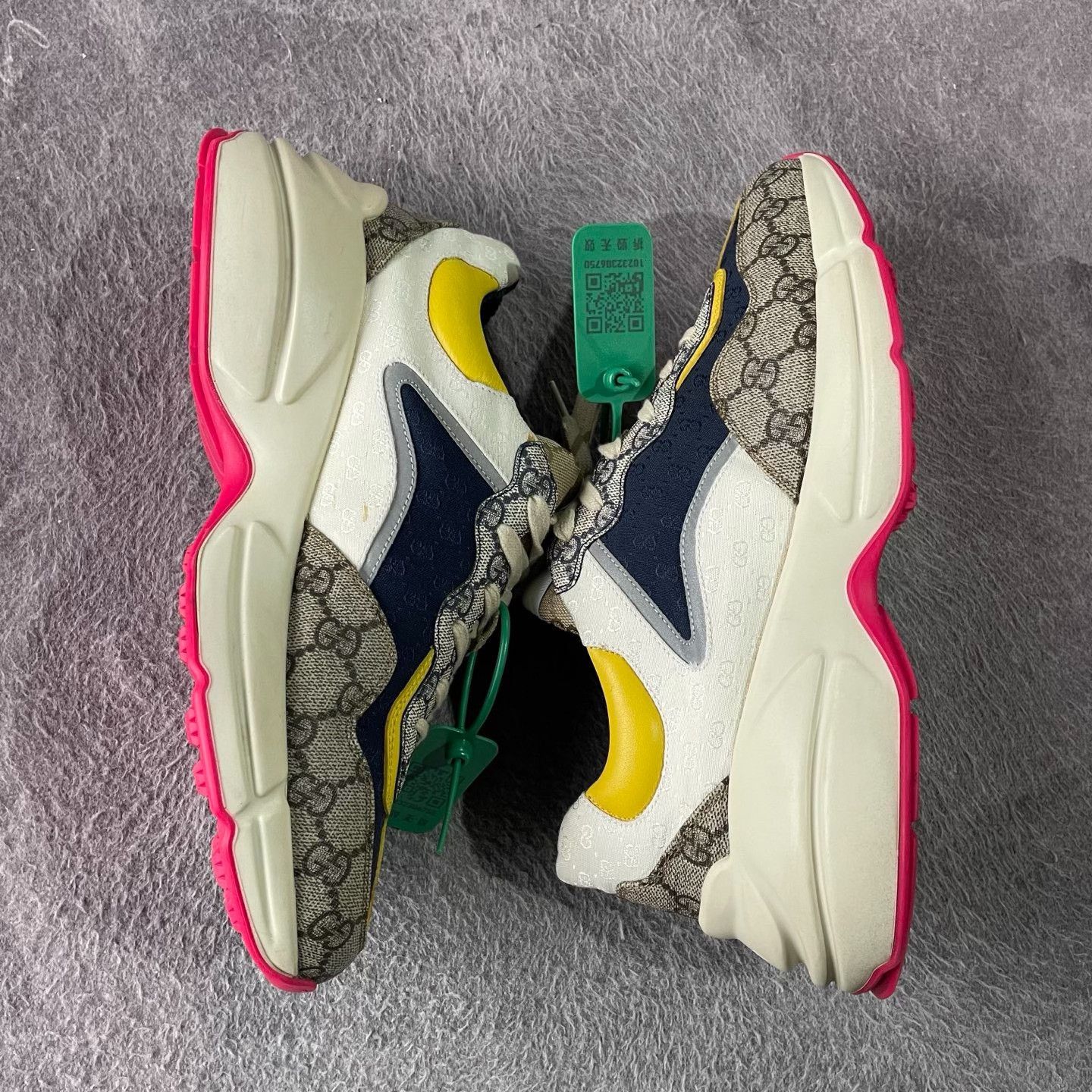 Gucci Gucci Pink Lowtop Sneakers 42 Men Size US 9 / EU 42 - 8 Thumbnail