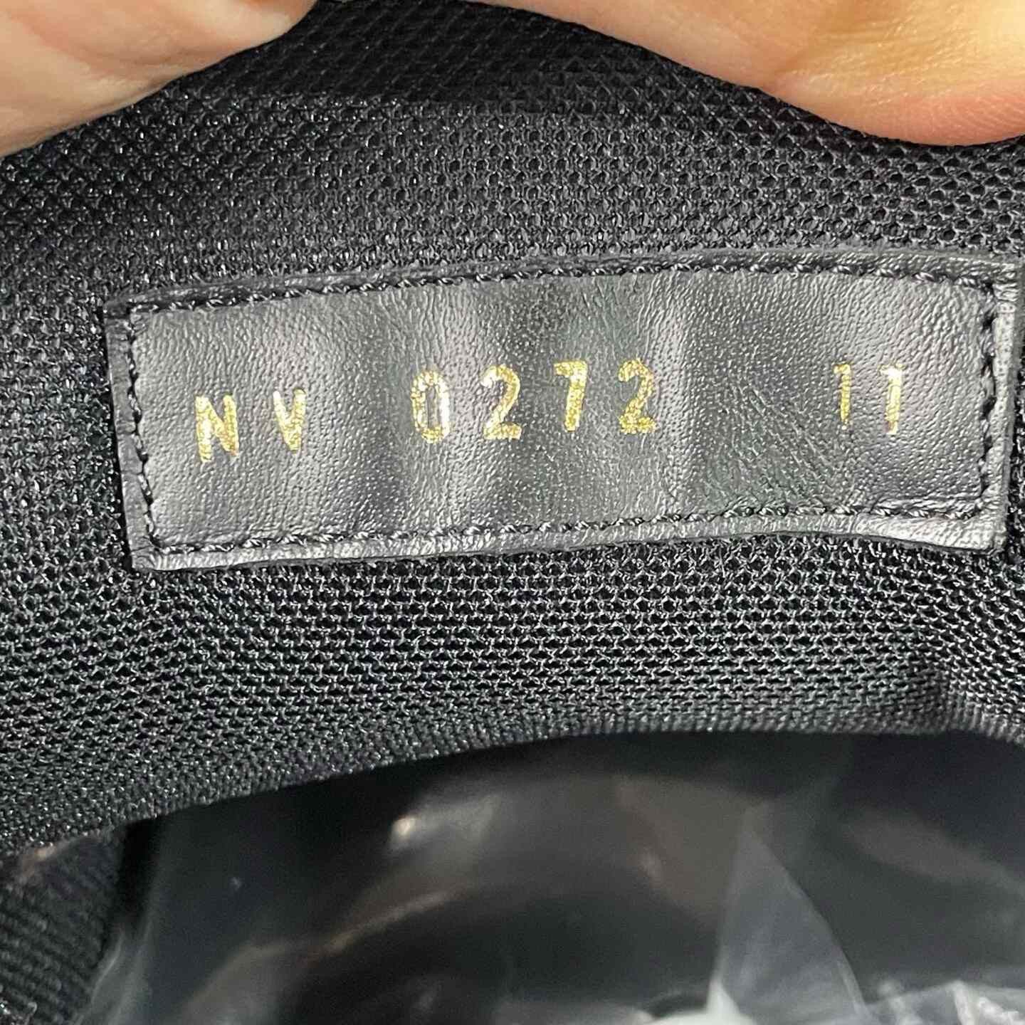 Louis Vuitton Louis Vuitton Gray Lowtop Sneakers 45 Men Size US 11.5 / EU 44-45 - 5 Thumbnail
