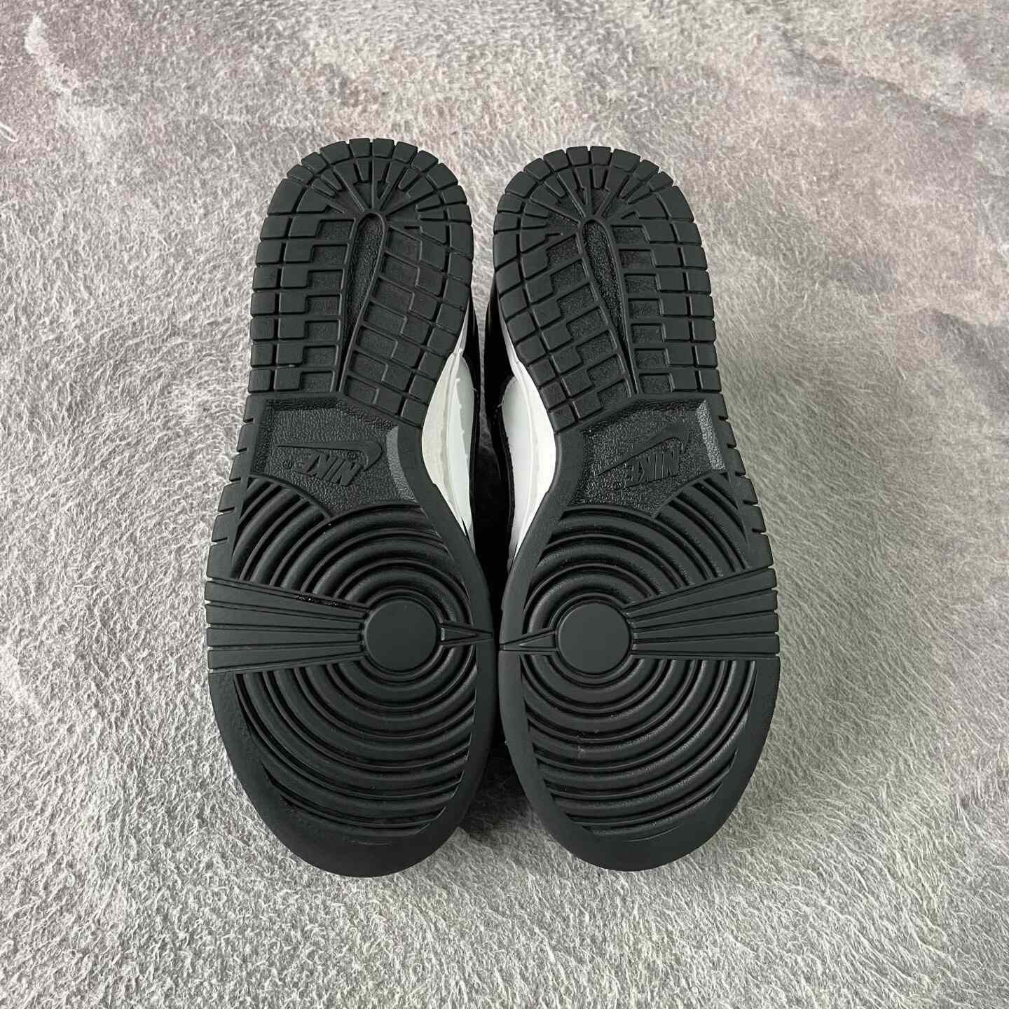 Nike Nike Black Lowtop Sneakers 37 Men Size US 5 / EU 37 - 4 Thumbnail