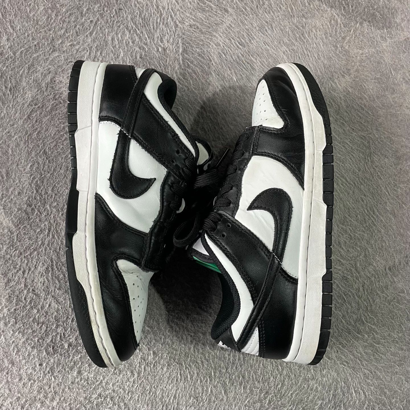 Nike Nike Black Lowtop Sneakers 37 Men Size US 5 / EU 37 - 7 Thumbnail