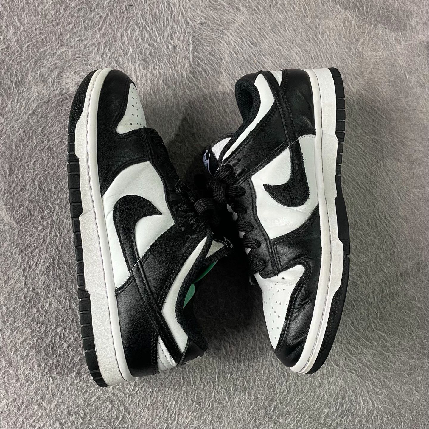Nike Nike Black Lowtop Sneakers 37 Men Size US 5 / EU 37 - 6 Thumbnail