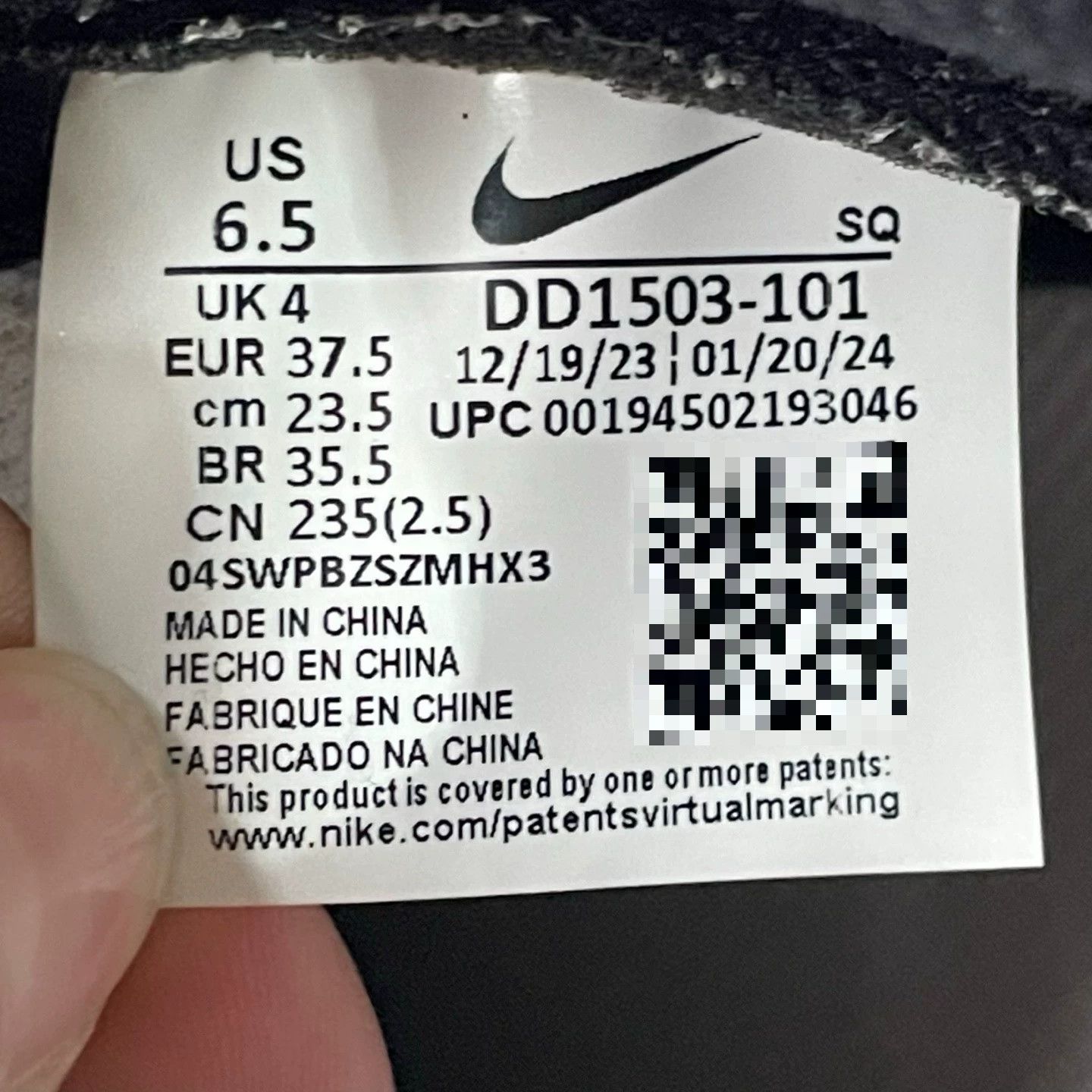 Nike Nike Black Lowtop Sneakers 37 Men Size US 5 / EU 37 - 5 Thumbnail