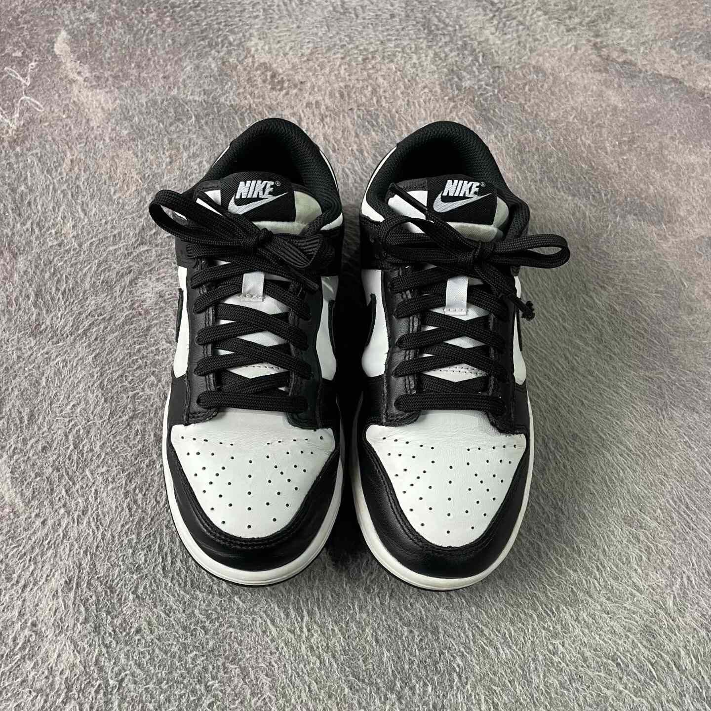 Nike Nike Black Lowtop Sneakers 37 Men Size US 5 / EU 37 - 2 Thumbnail